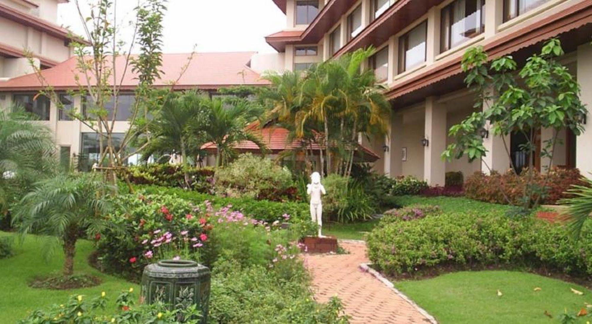 The Imperial River House Resort, 5*
