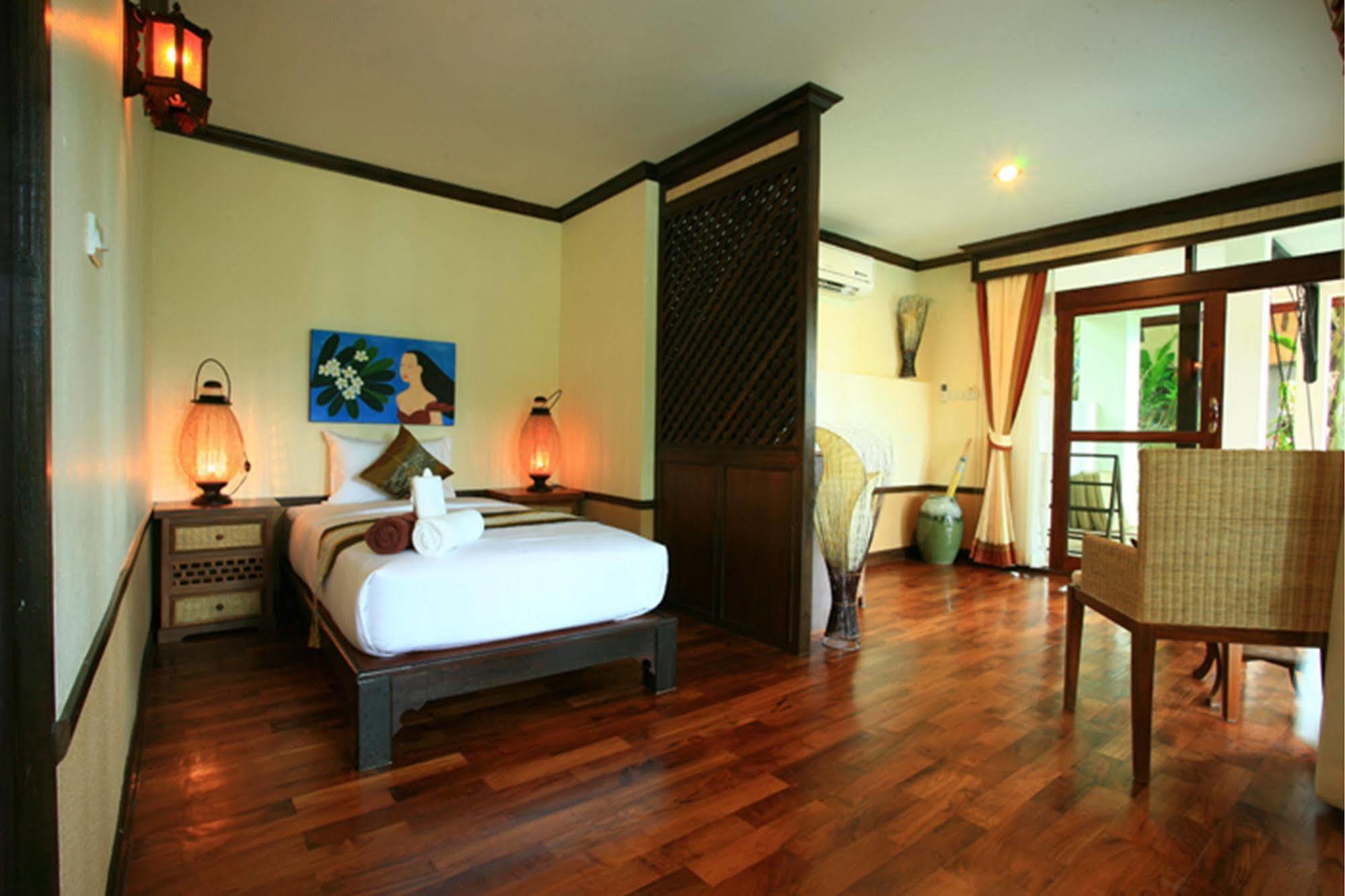 Salad Buri Resort- Sha Extra Resort Salad Beach