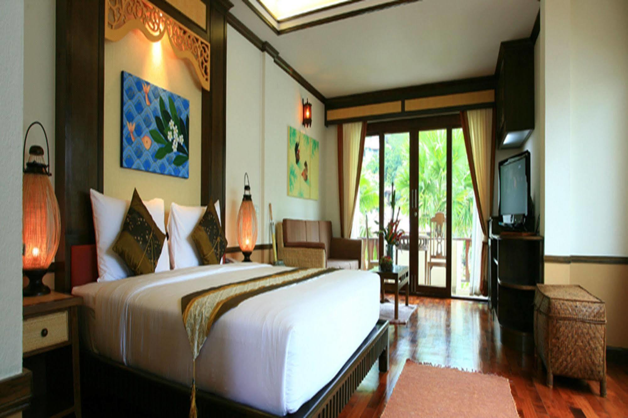 Salad Buri Resort- Sha Extra Resort 4*