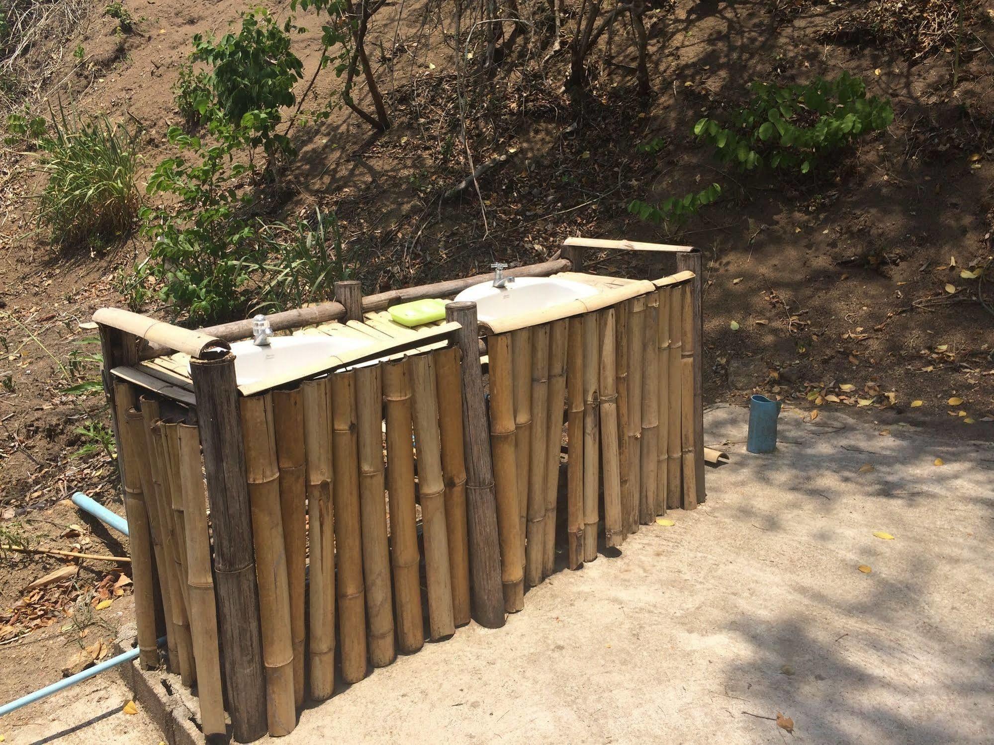 Resort Bamboo Hut