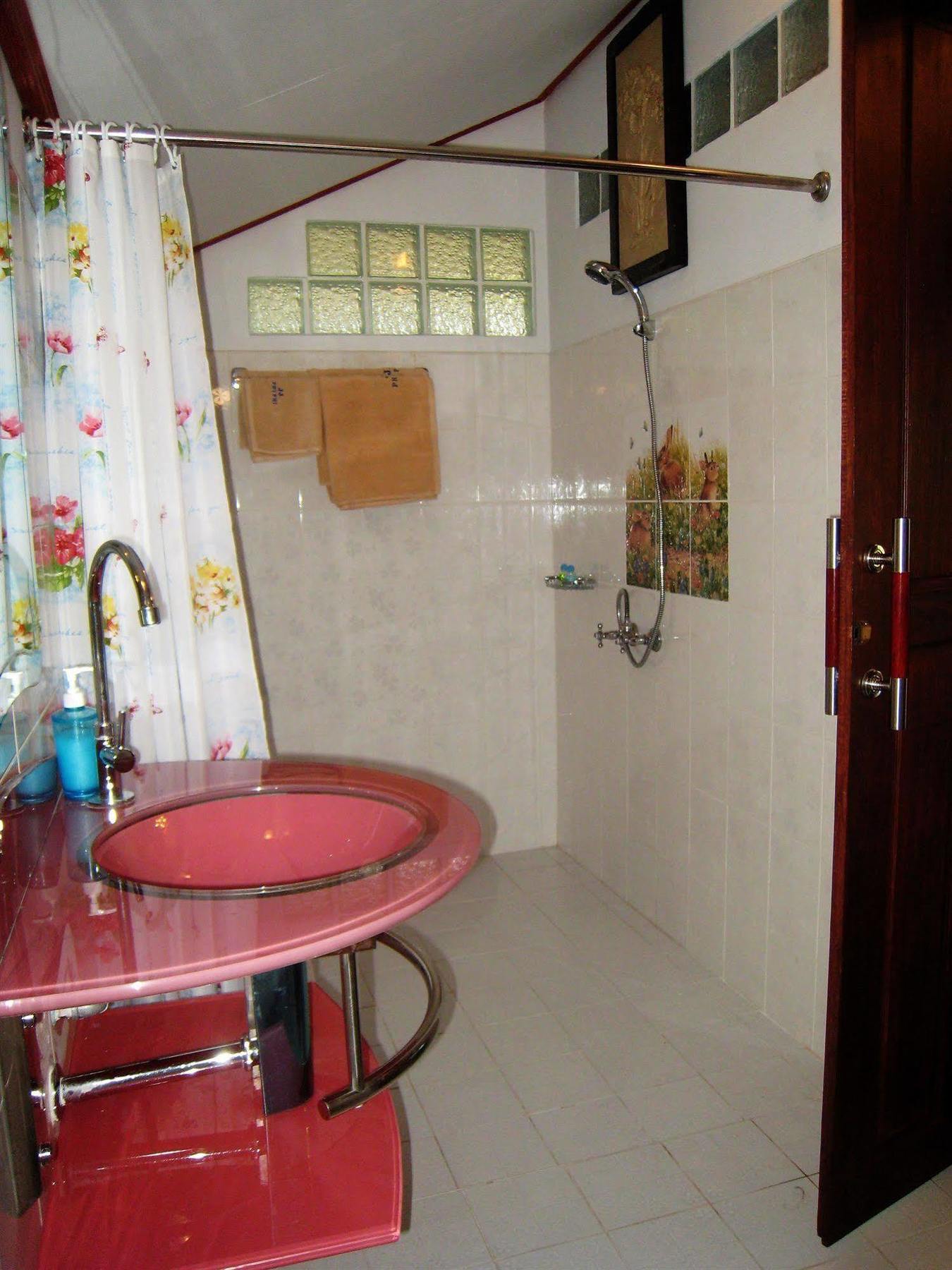 Hotel Jj &