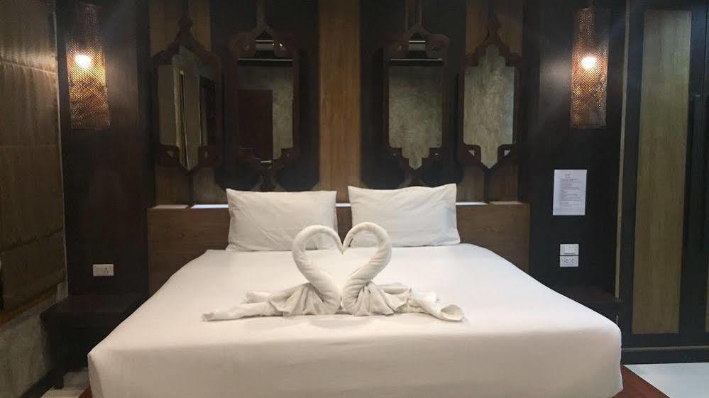 Hotel Jj &