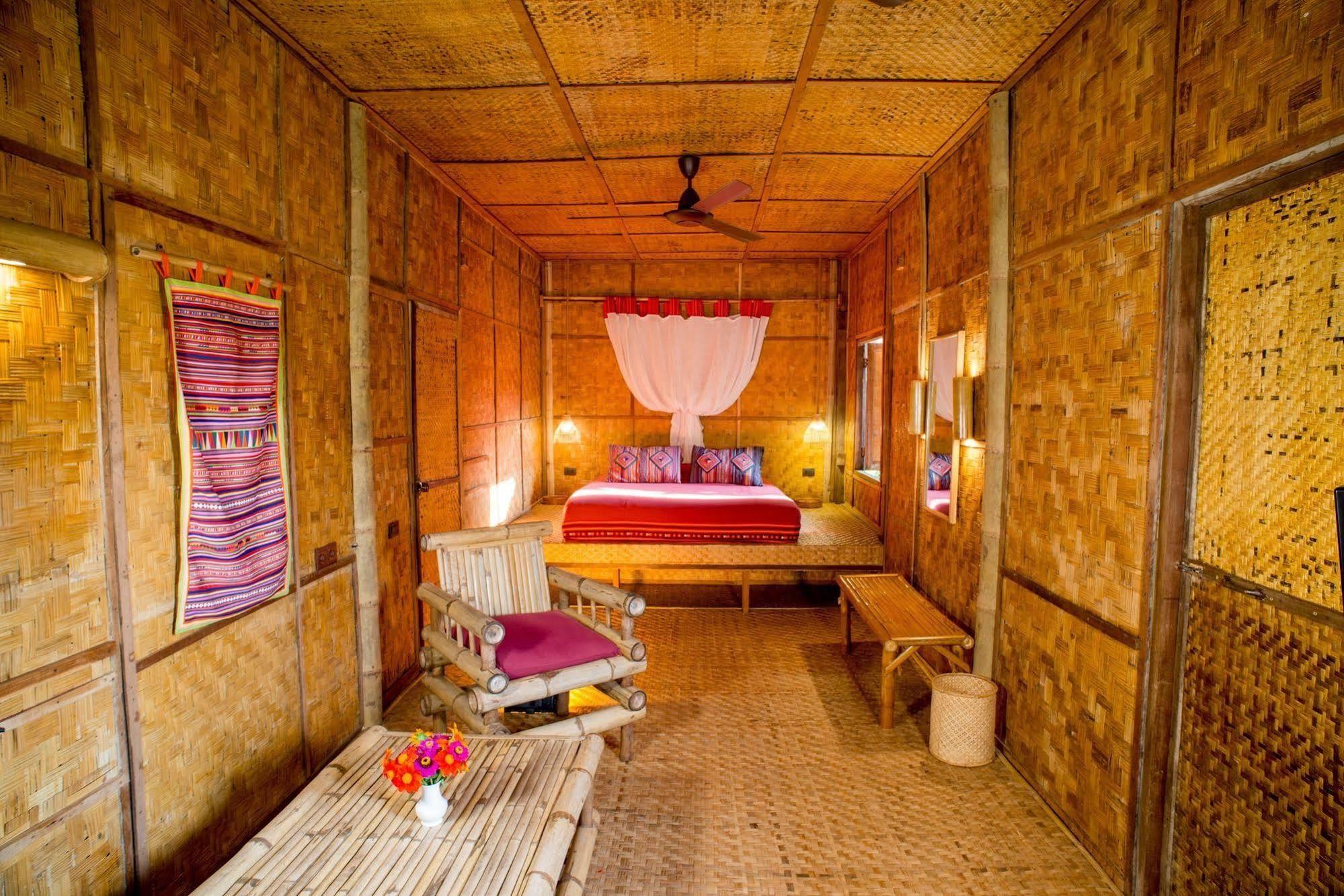 Lisu Guest house 2*