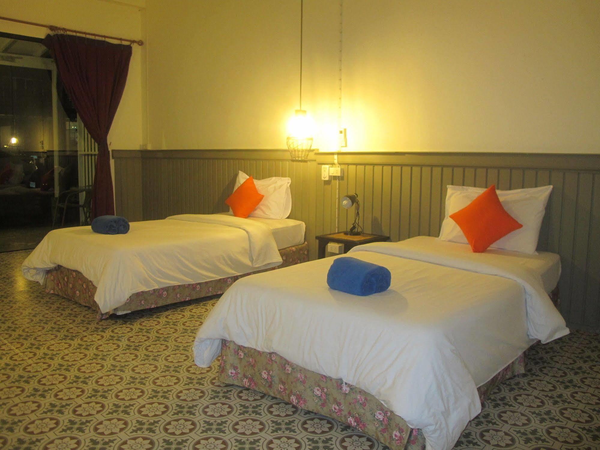 Hotel Sunshine 2*
