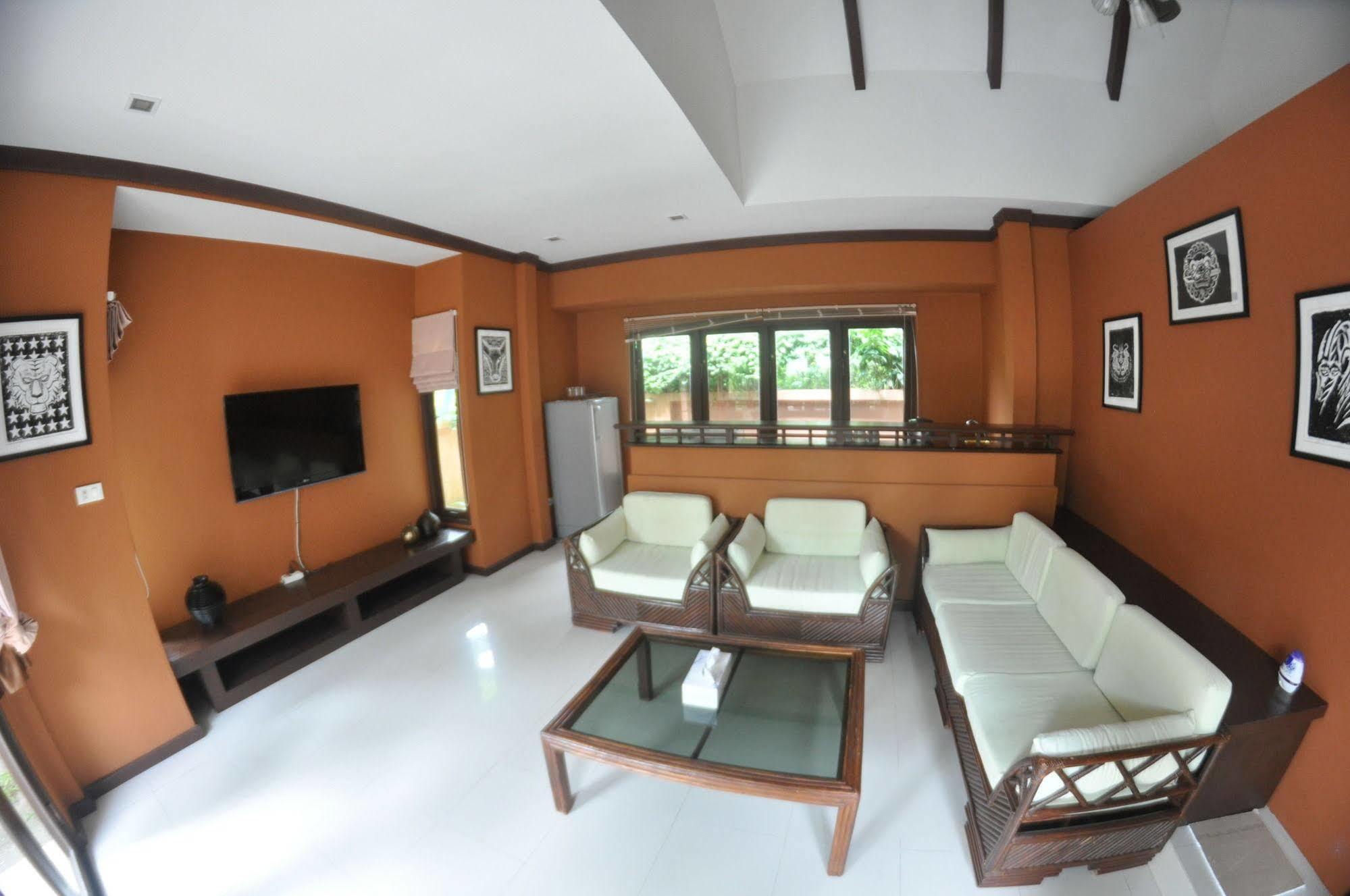 Baan Khao Hua Jook 3*