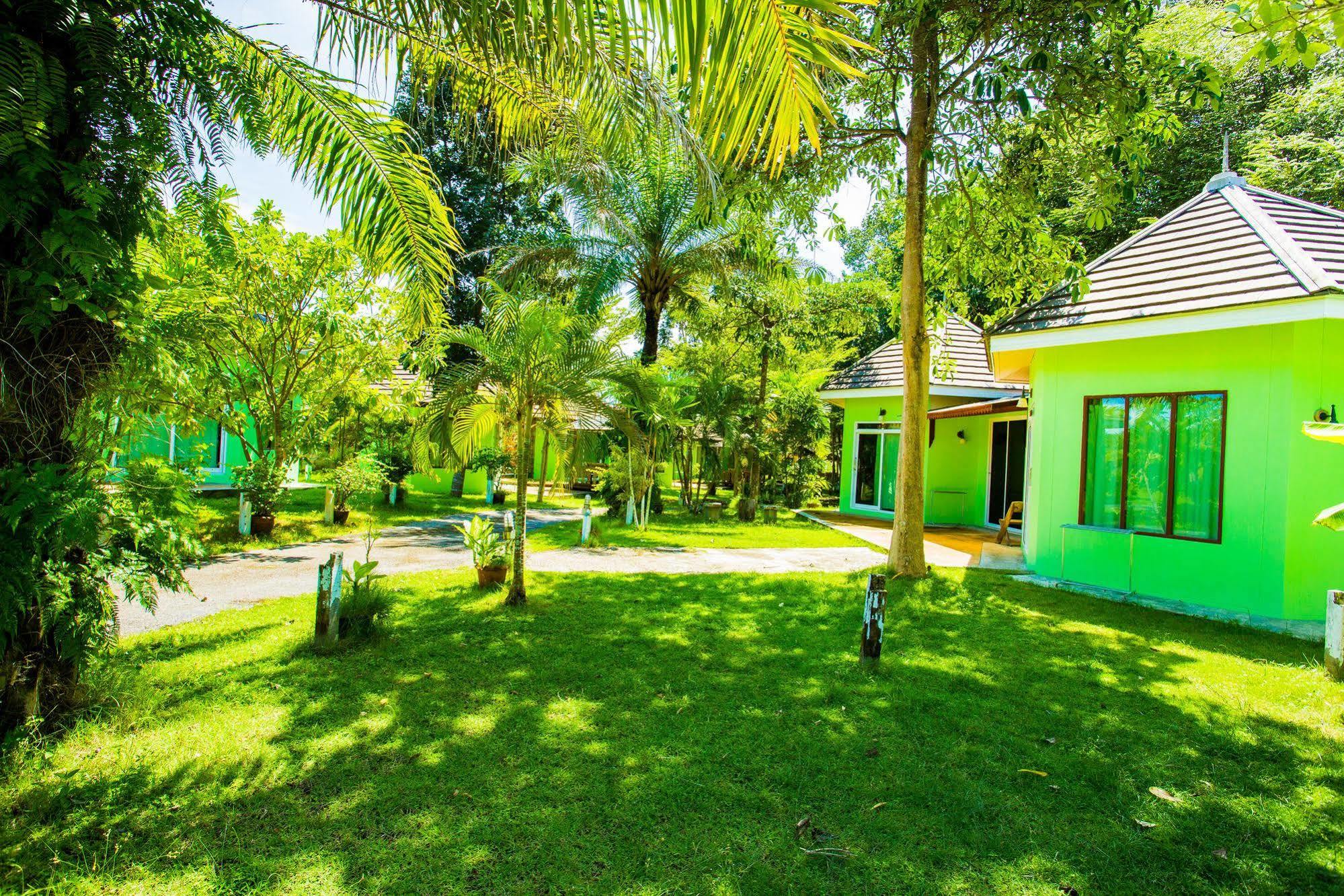 Hotel Tropical Delight