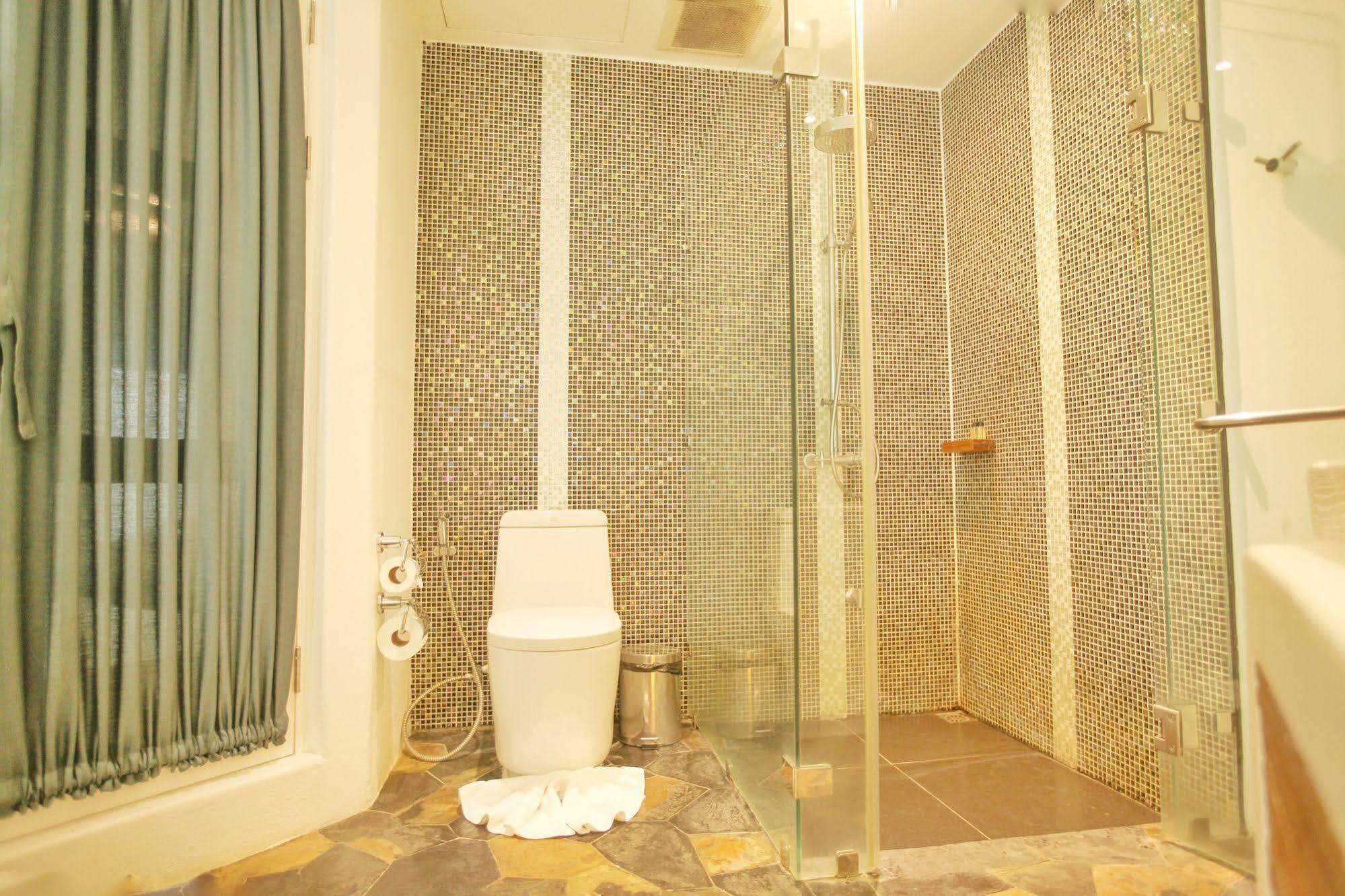 Hotel Monkey House 3*