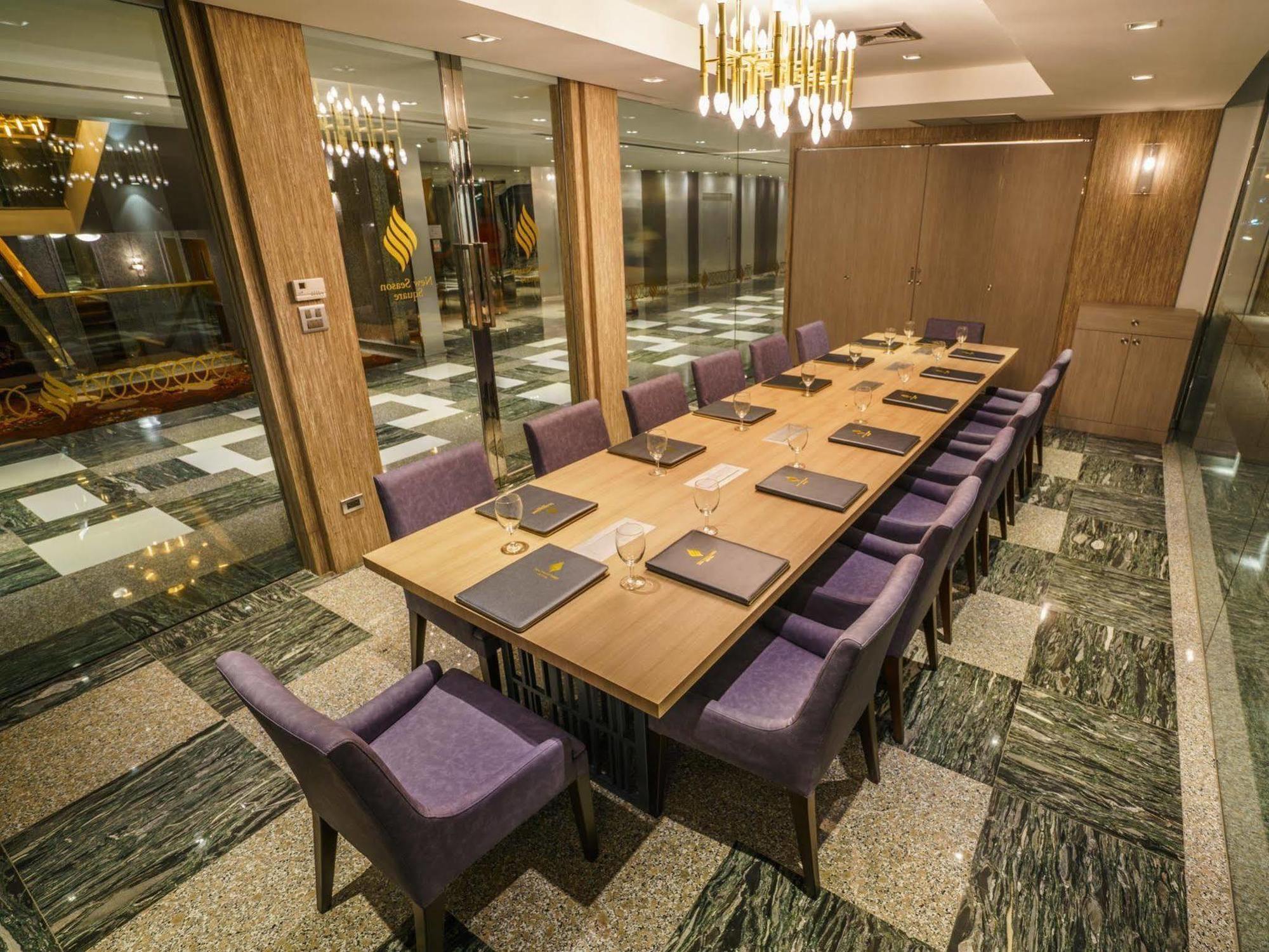 New Season Square Hotel Hat Yai