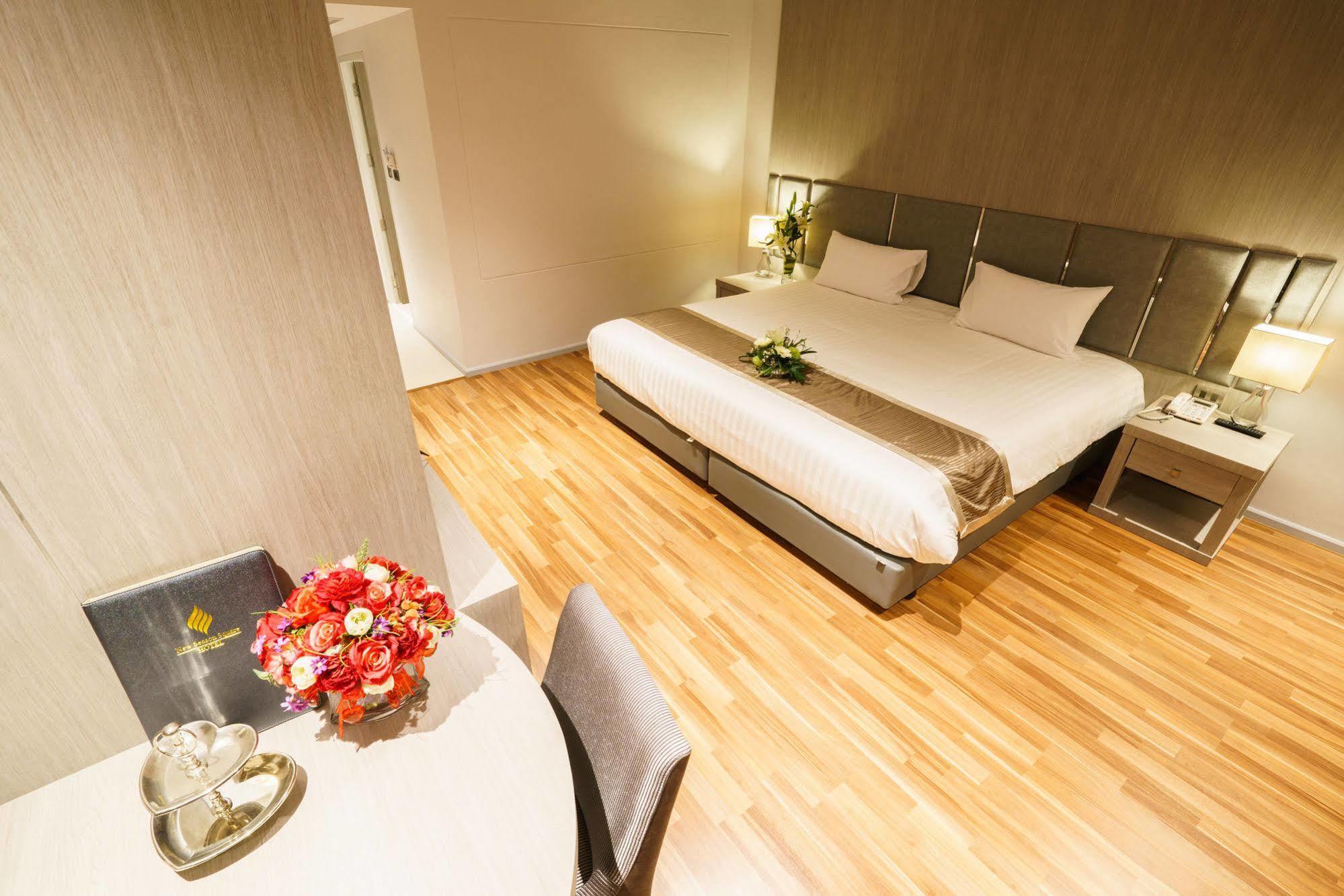 New Season Square Hotel Hat Yai