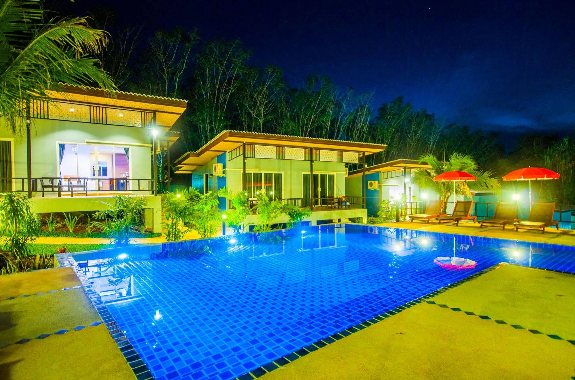 Chomphu Khao Lak