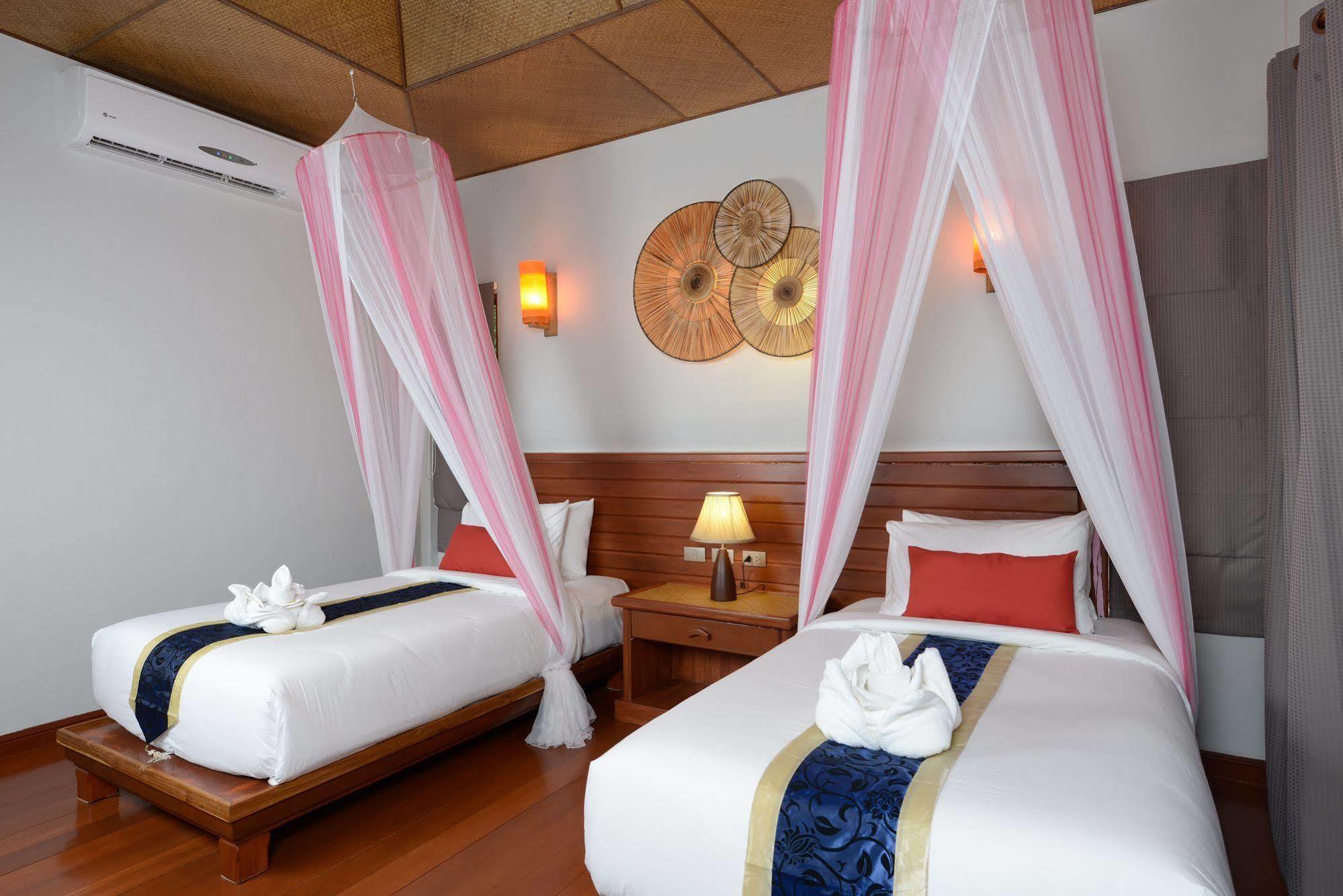 Pingchan Koh Phangan Beachfront Resort Thong Nai Pan Yai