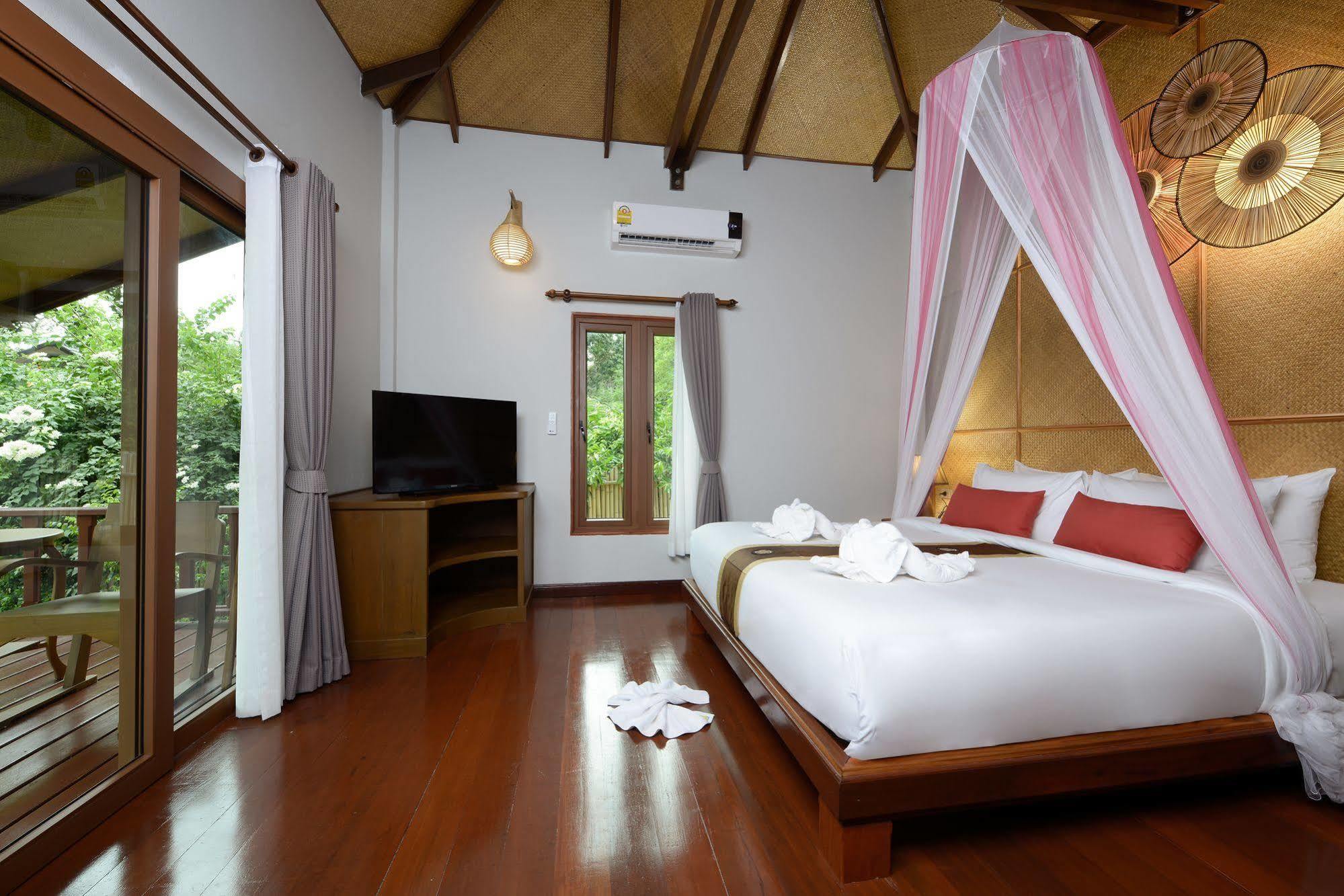 Resort Pingchan Koh Phangan Beachfront