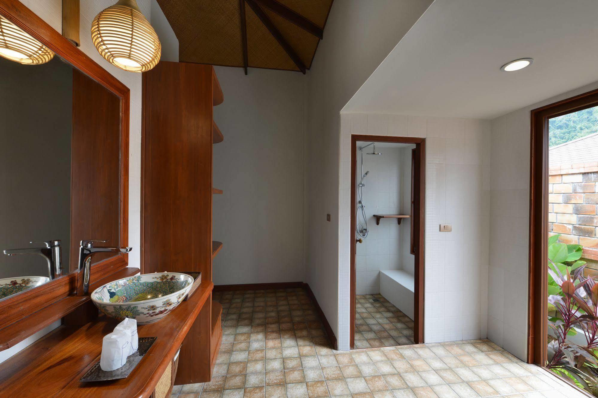 Pingchan Koh Phangan Beachfront Resort Thong Nai Pan Yai