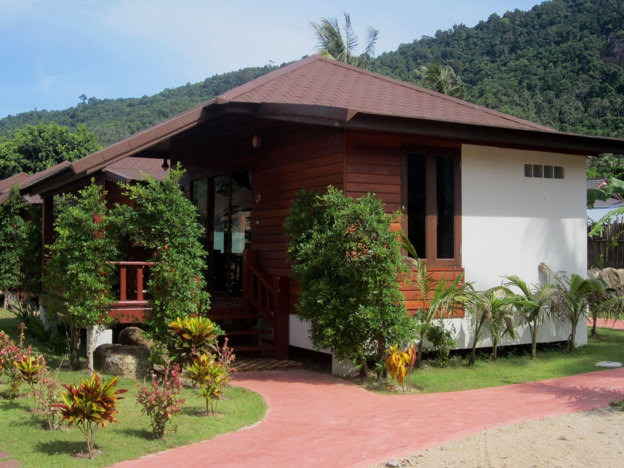 Pingchan Koh Phangan Beachfront Thong Nai Pan Yai