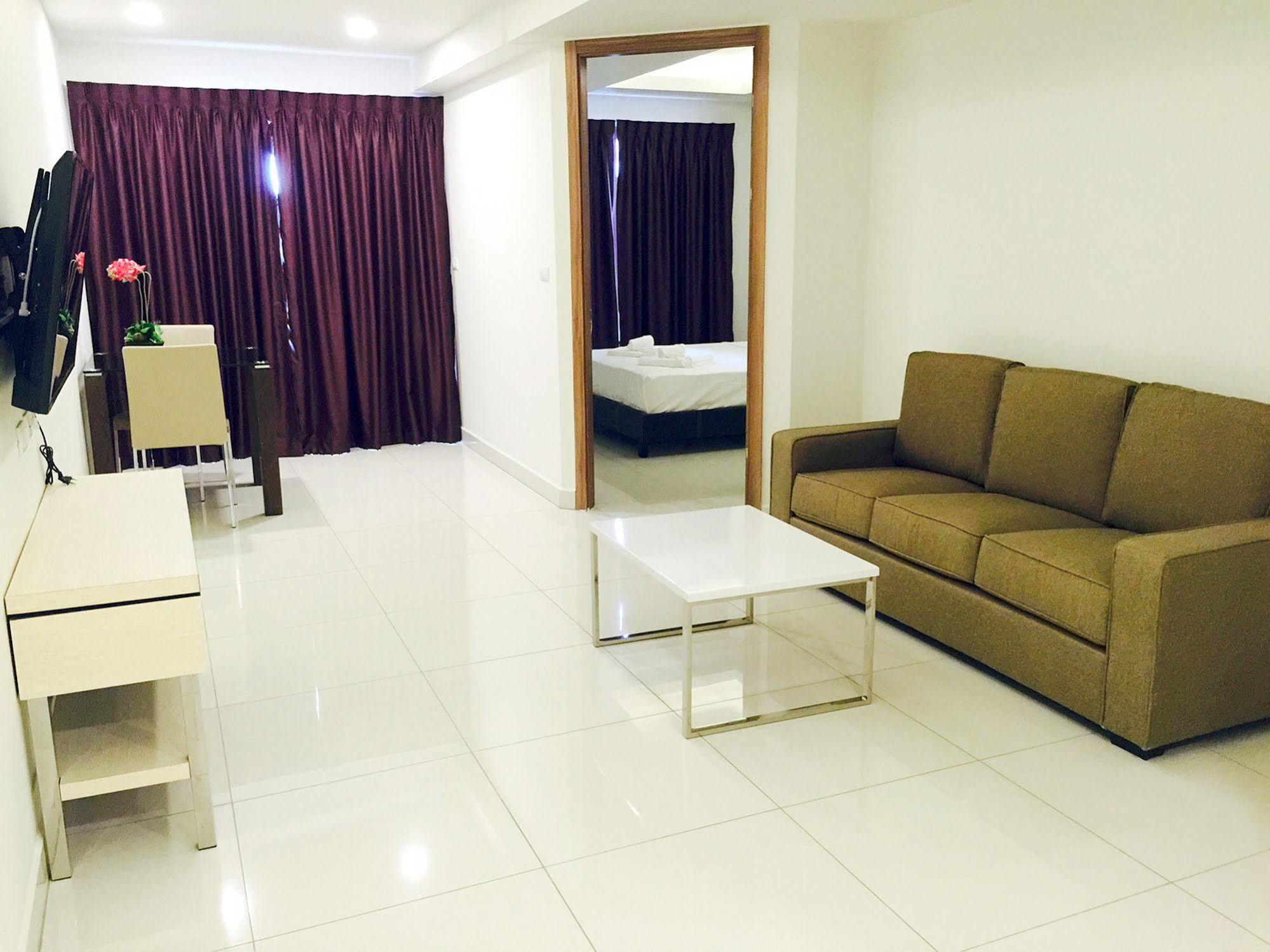 Apartment C-View Boutique Condominium By Mr.Butler *