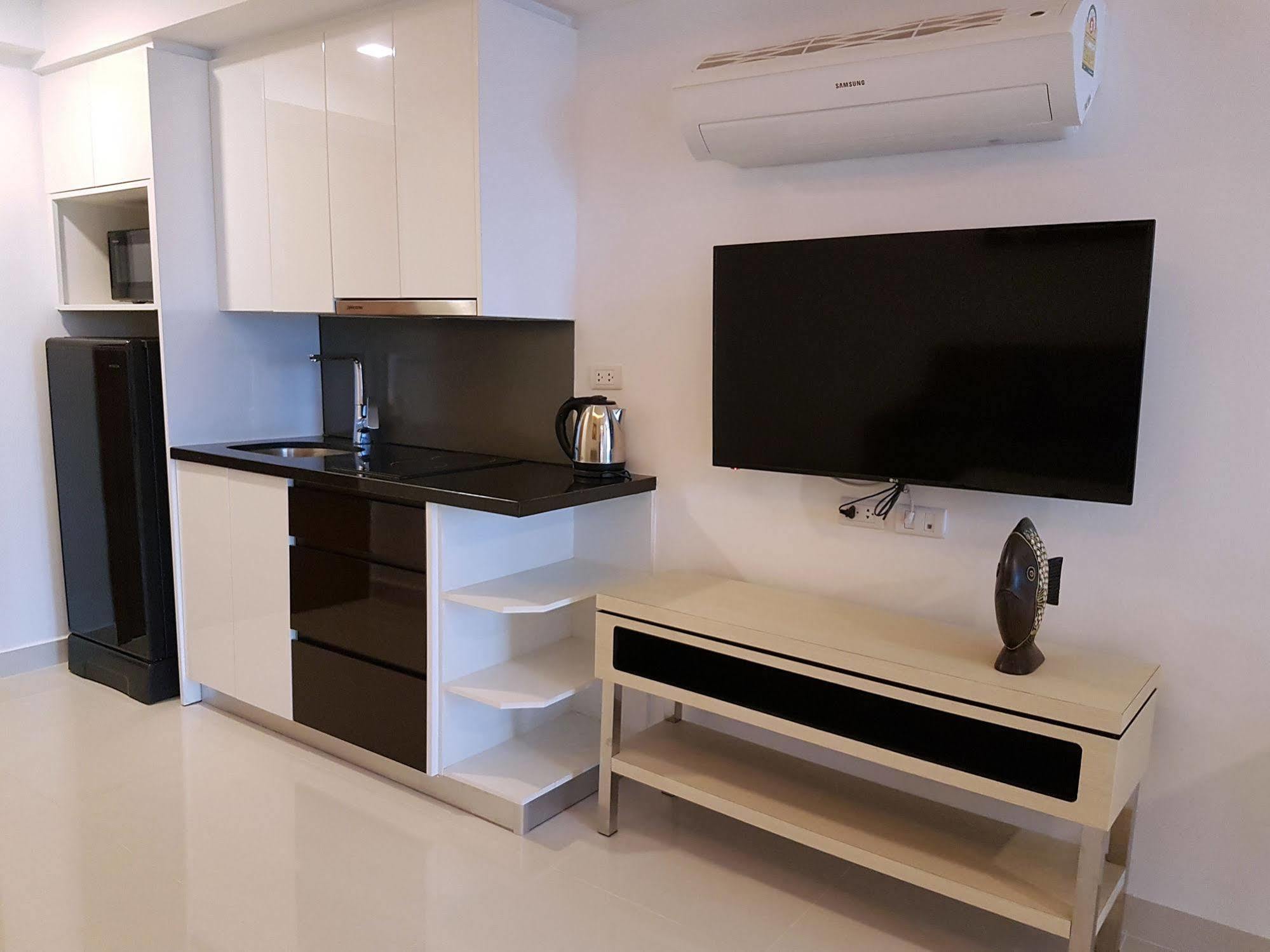 C-View Boutique Condominium By Mr.Butler Apartment