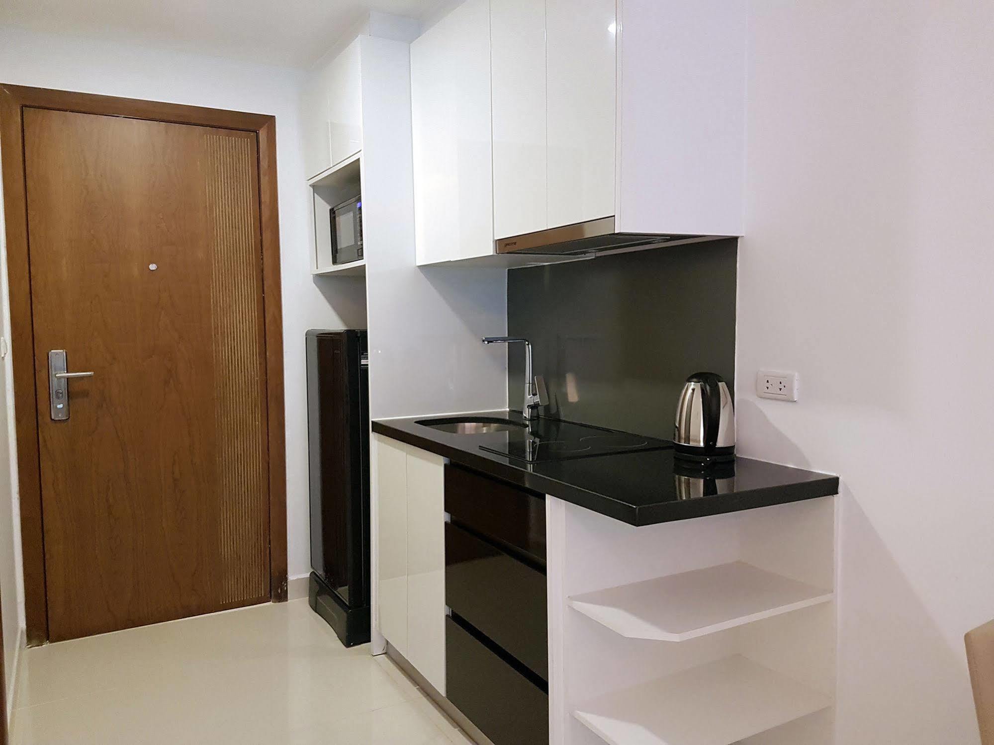 C-View Boutique Condominium By Mr.Butler *