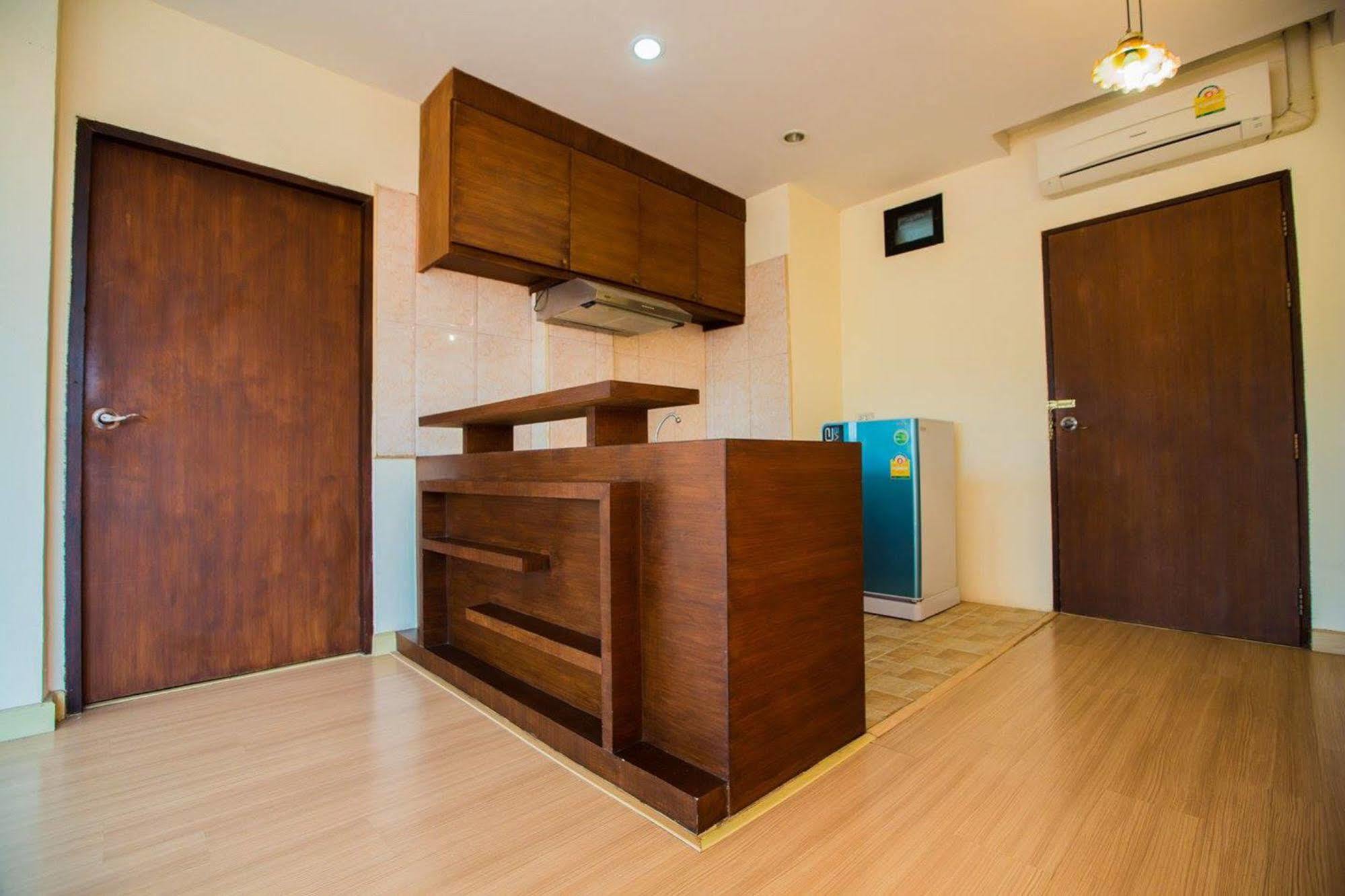 Lk House Hotel 2*