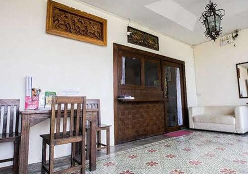 Hotel Lk House