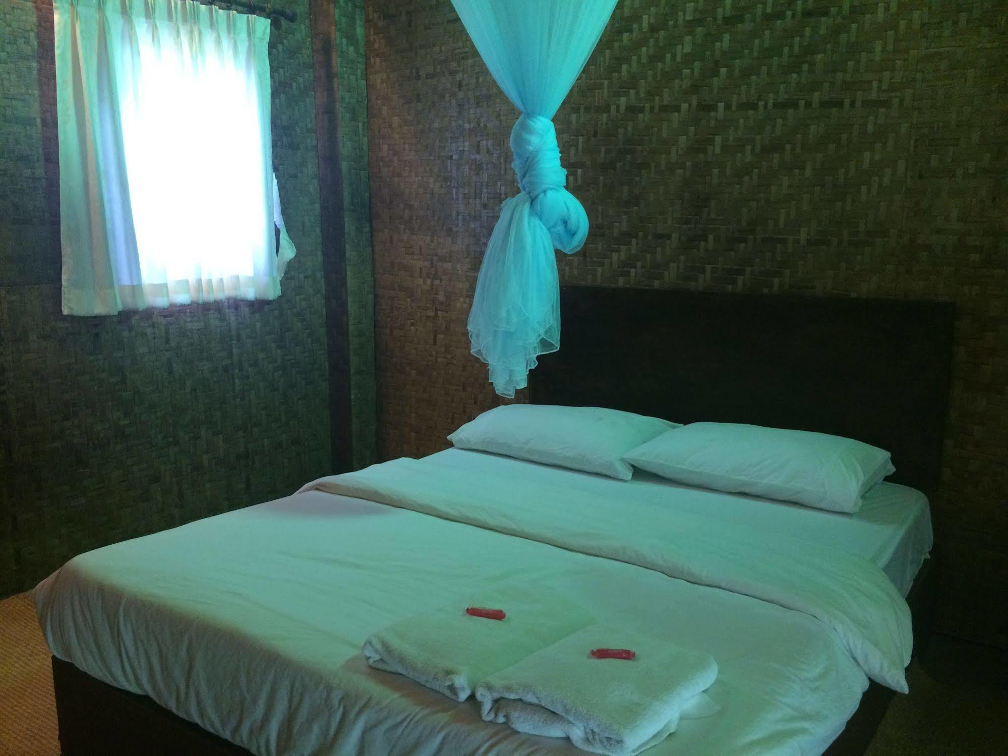 Paipunthong 2*