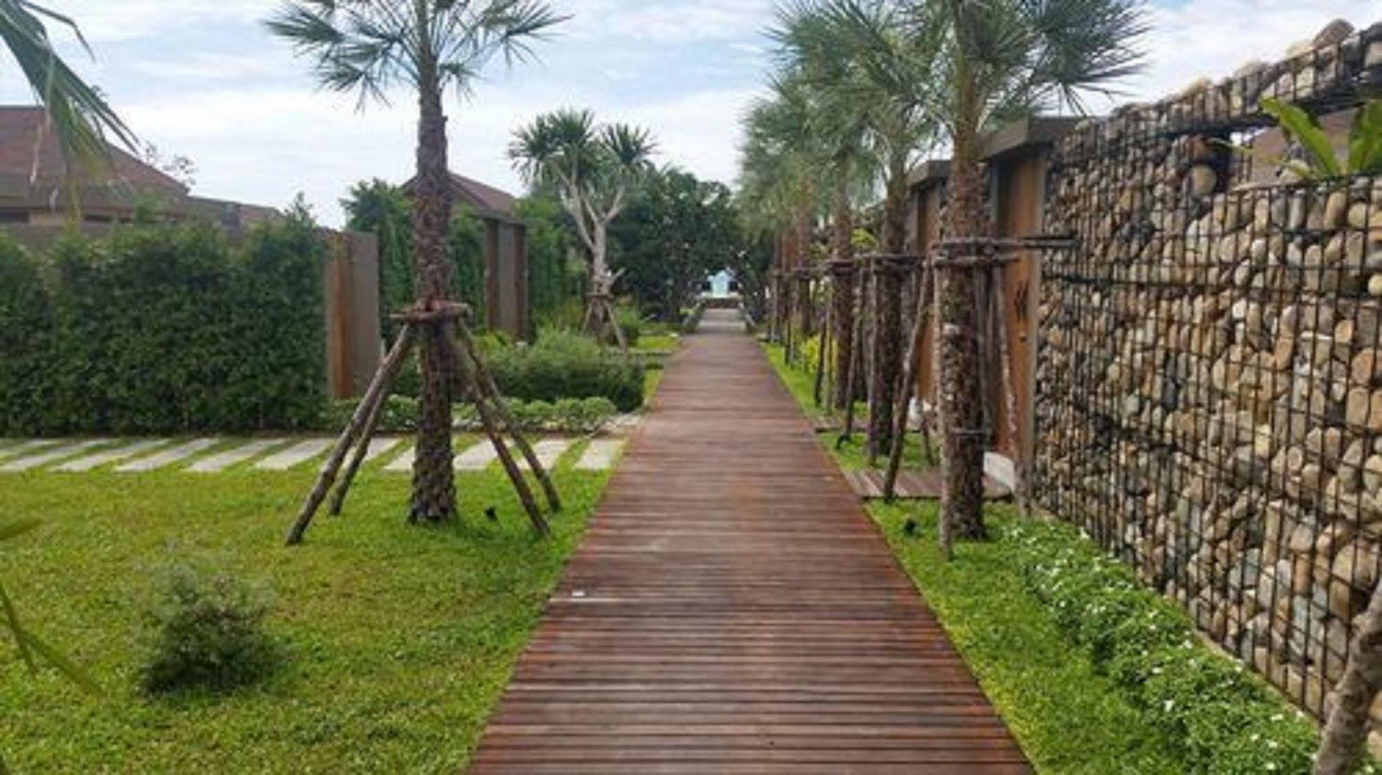 Tides Boutique Samui & 5*
