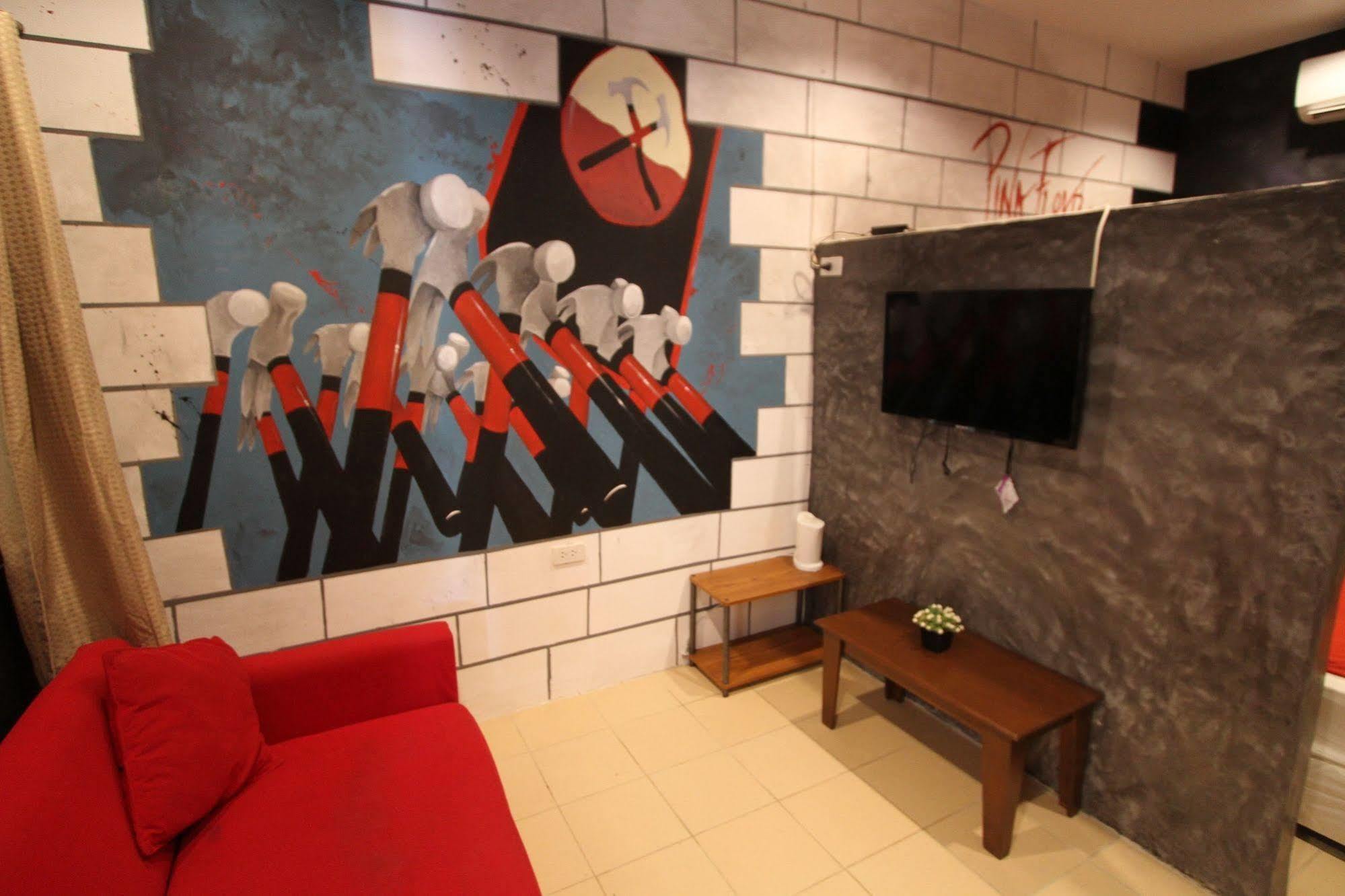 Lazy House Shenanigans Hostel Haad Rin