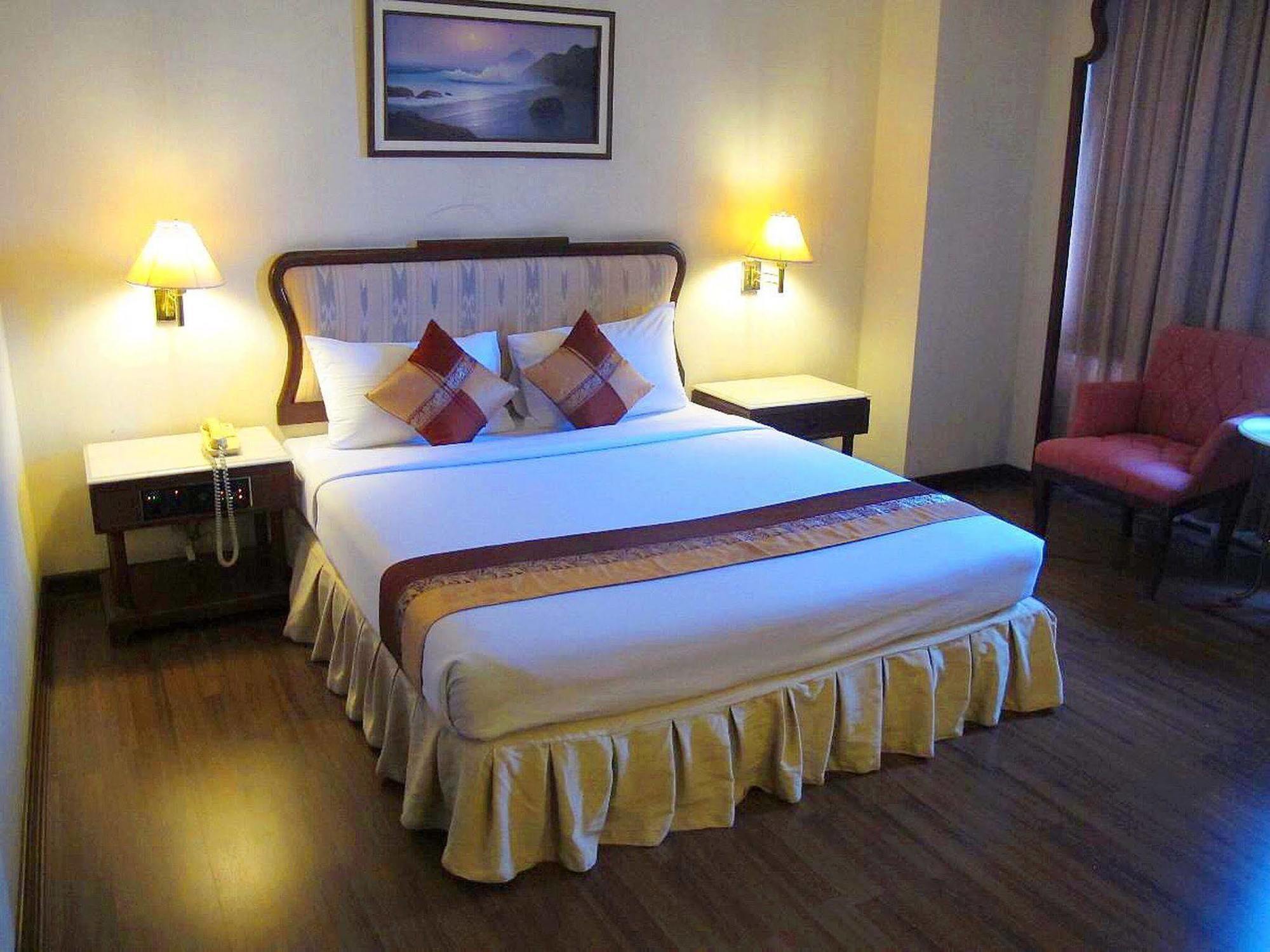 Hotel Lee Gardens