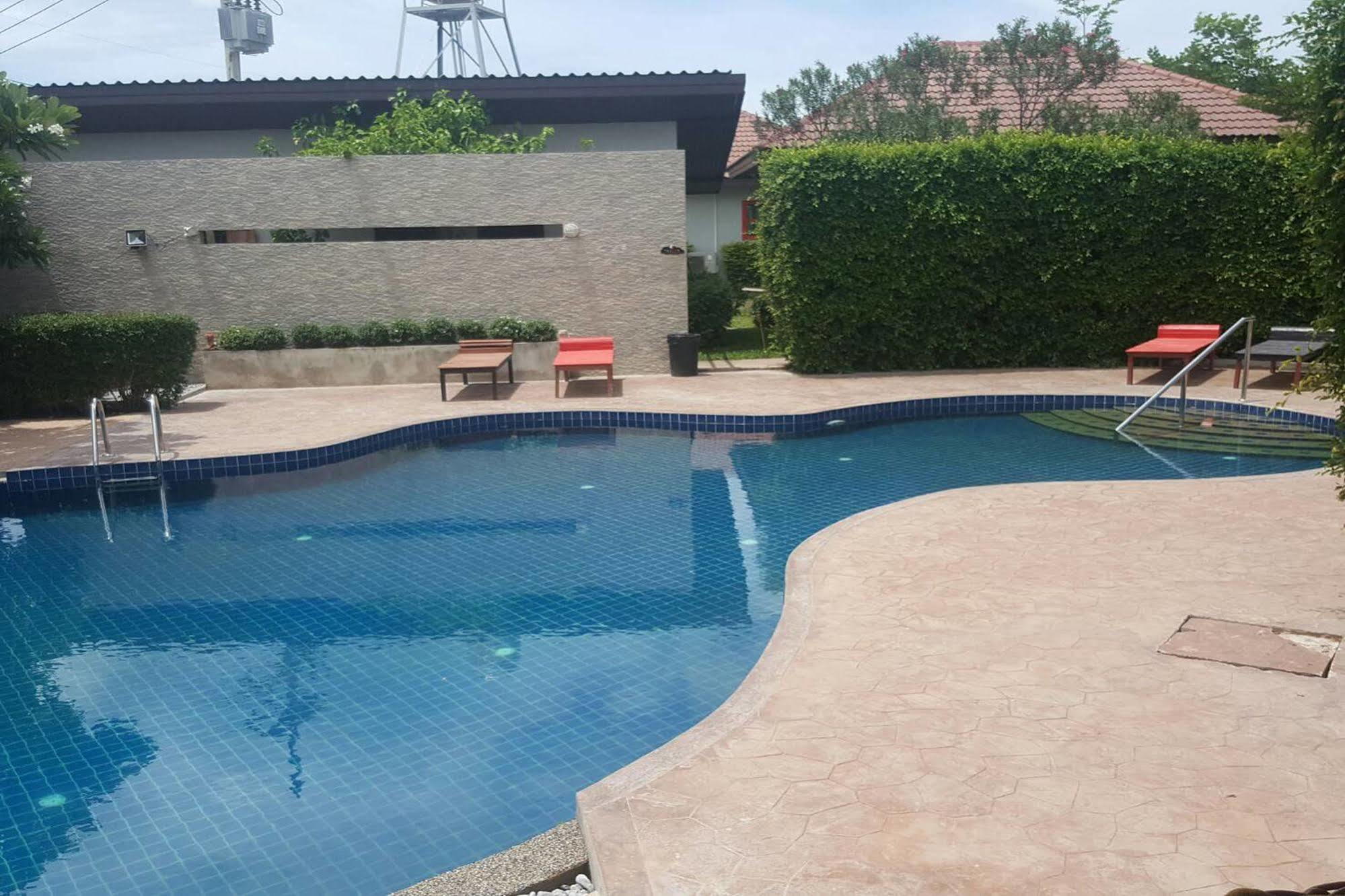 Boat Pool 3* Hua Hin