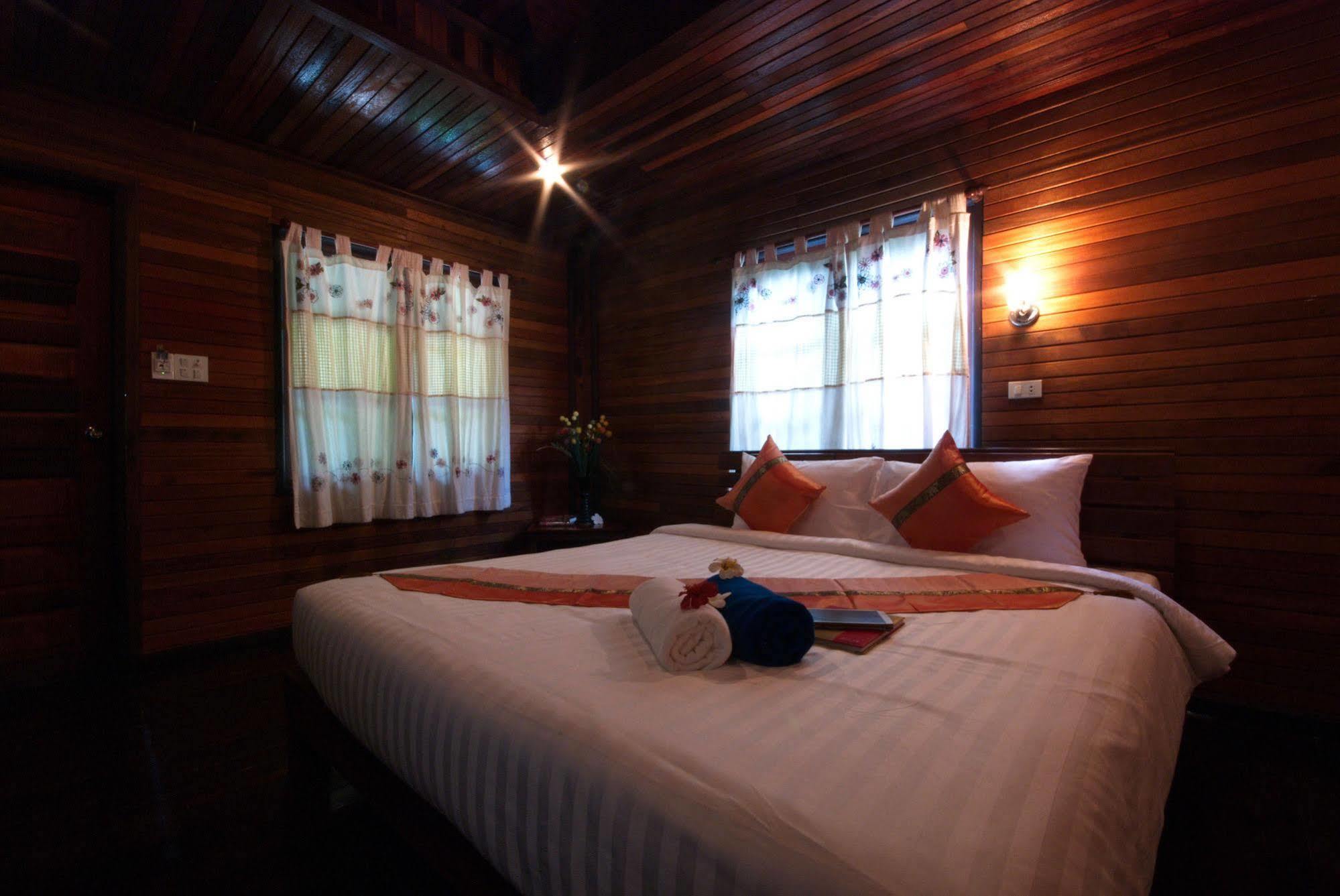 Hotel Sangsawan Palace Khaolak 3*