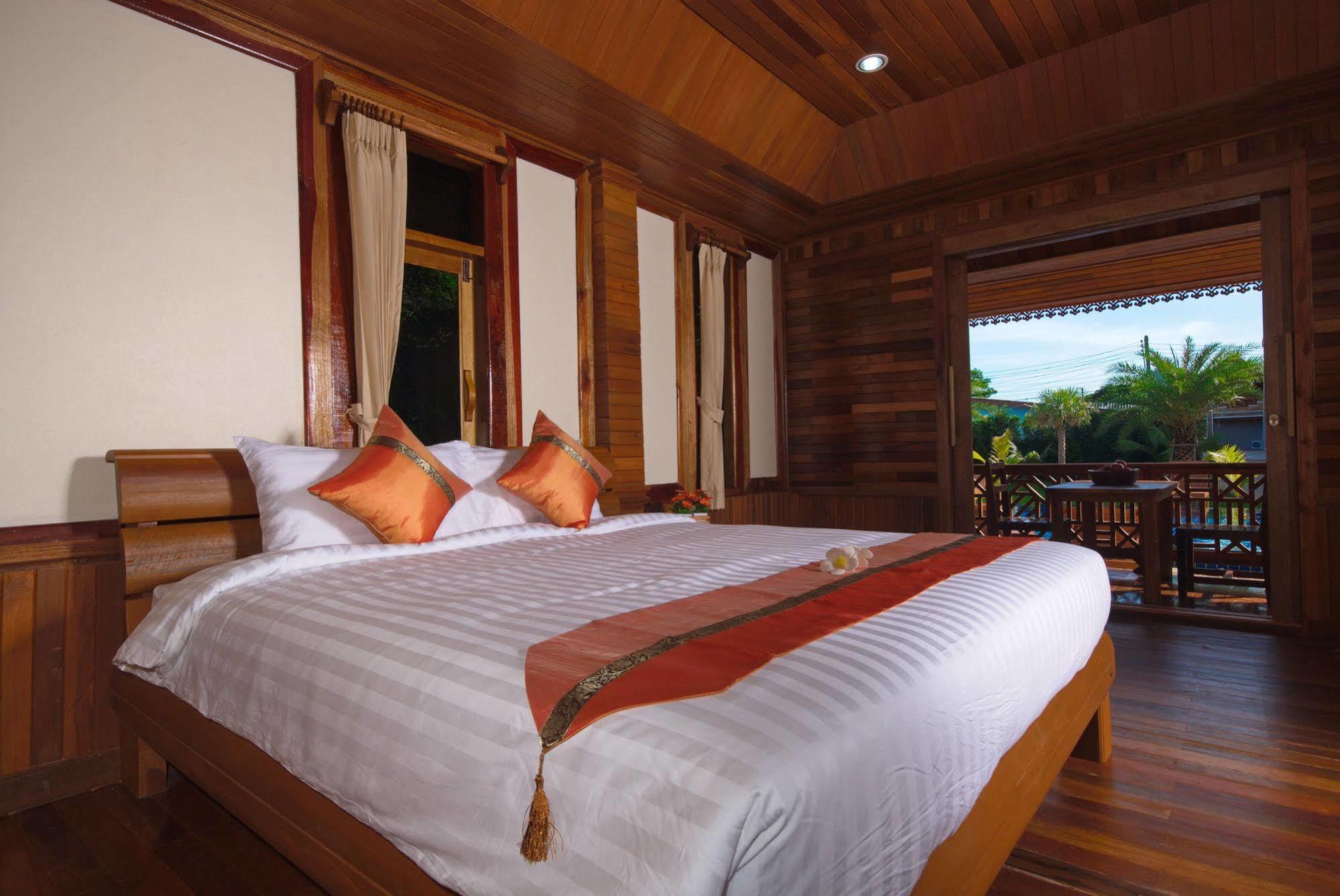Hotel Sangsawan Palace Khaolak 3*