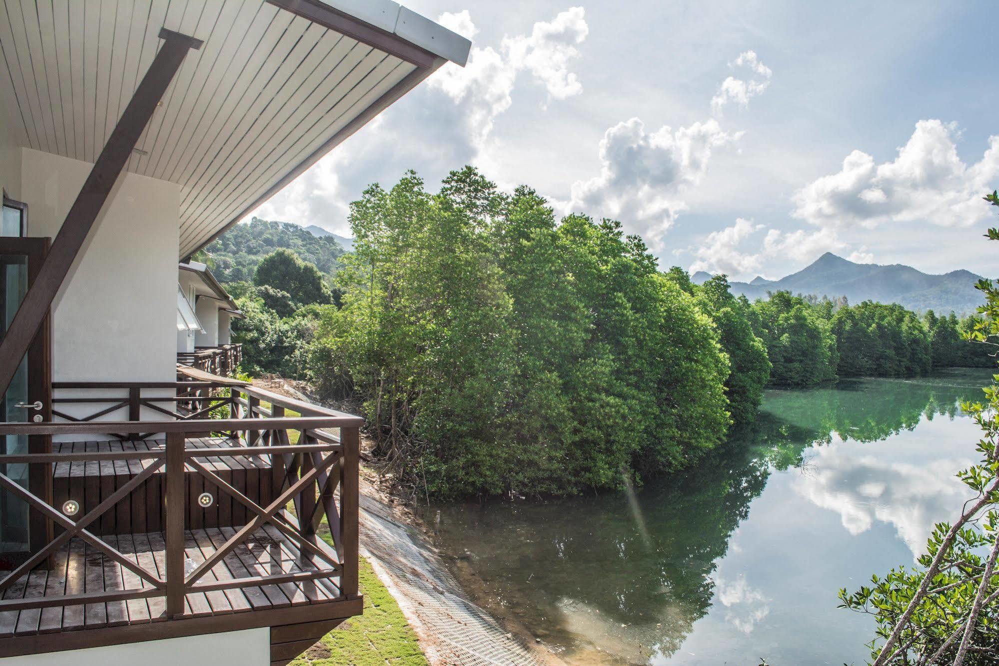 Bhu Tarn & 4* Koh Chang