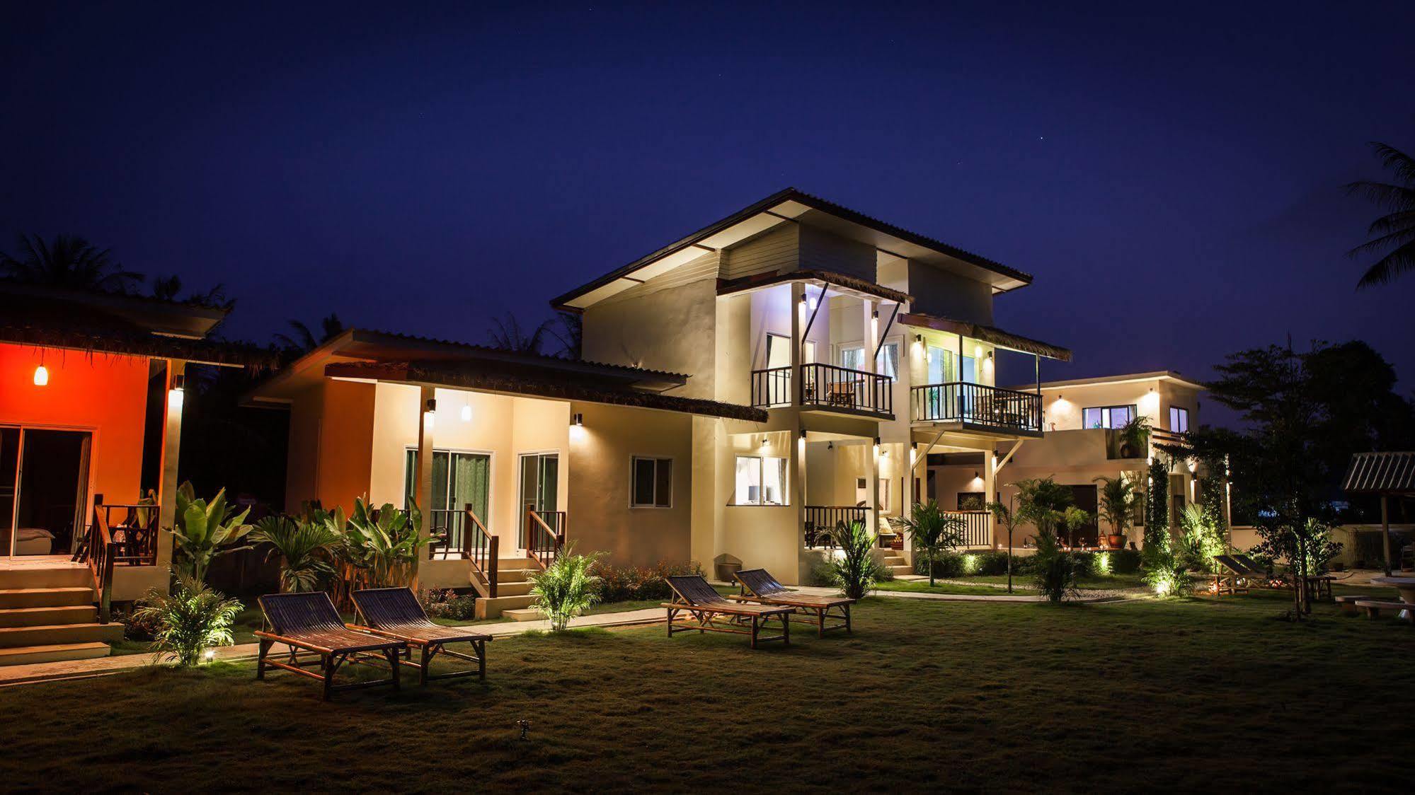 Resort Coco Lilly Villas 3*
