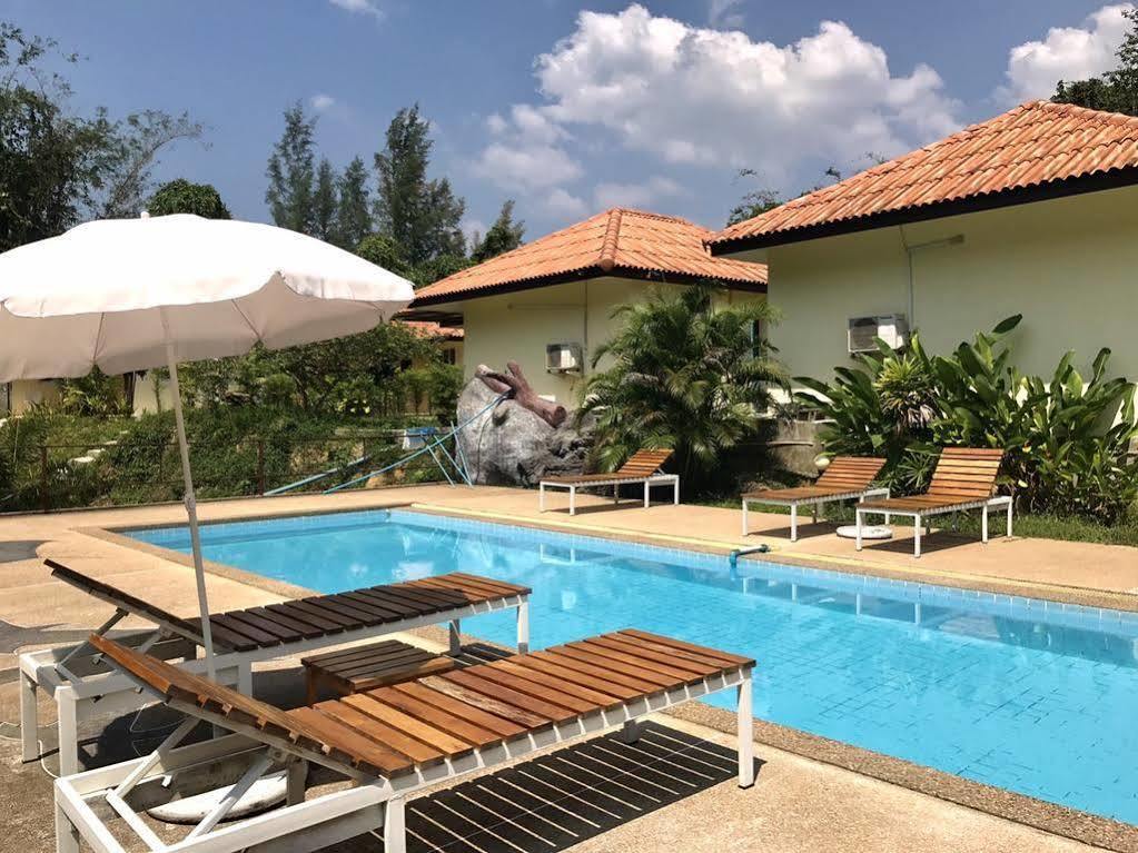 Villa The Canal Khaolak