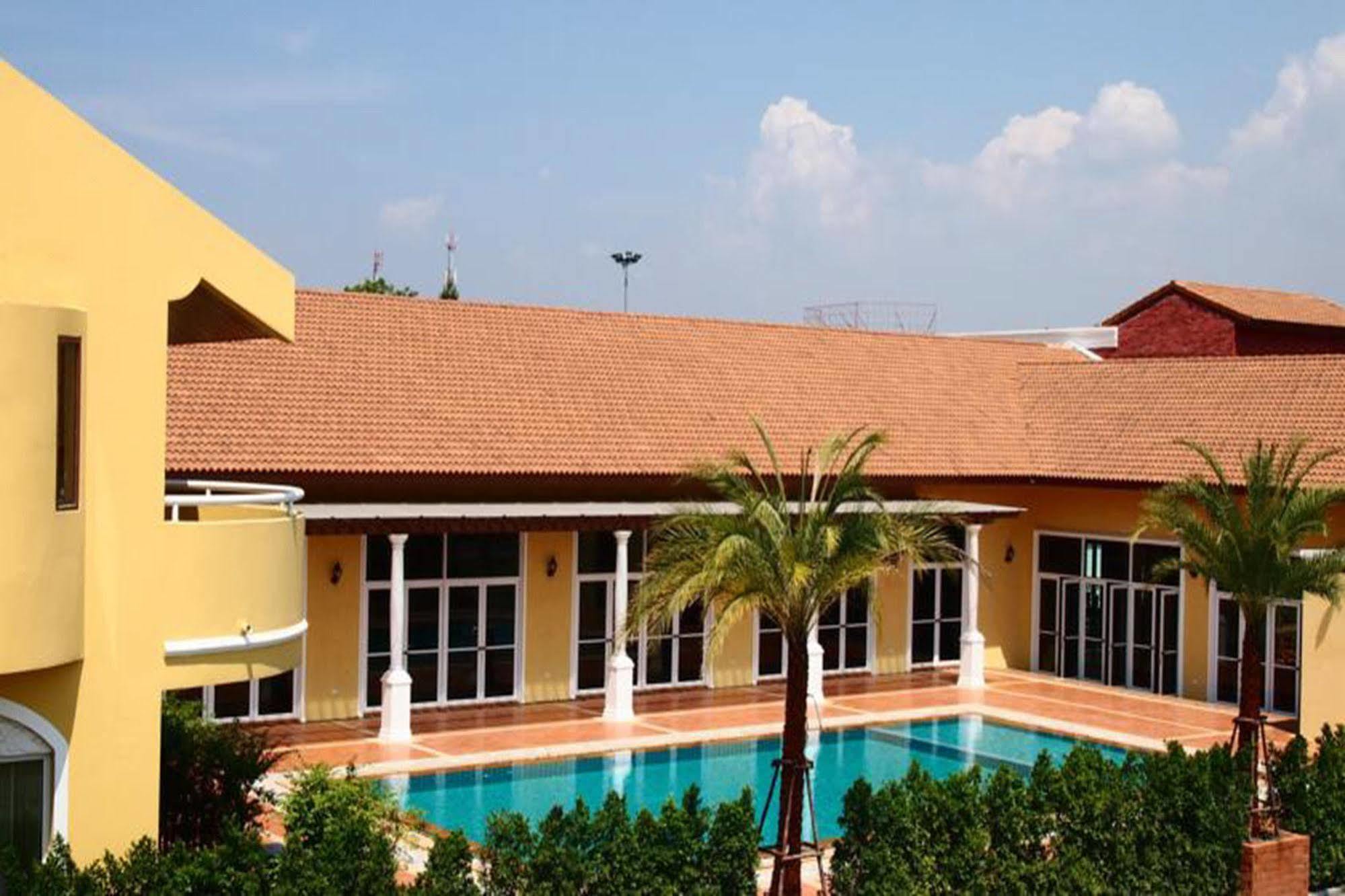The Victoria Pattaya Resort