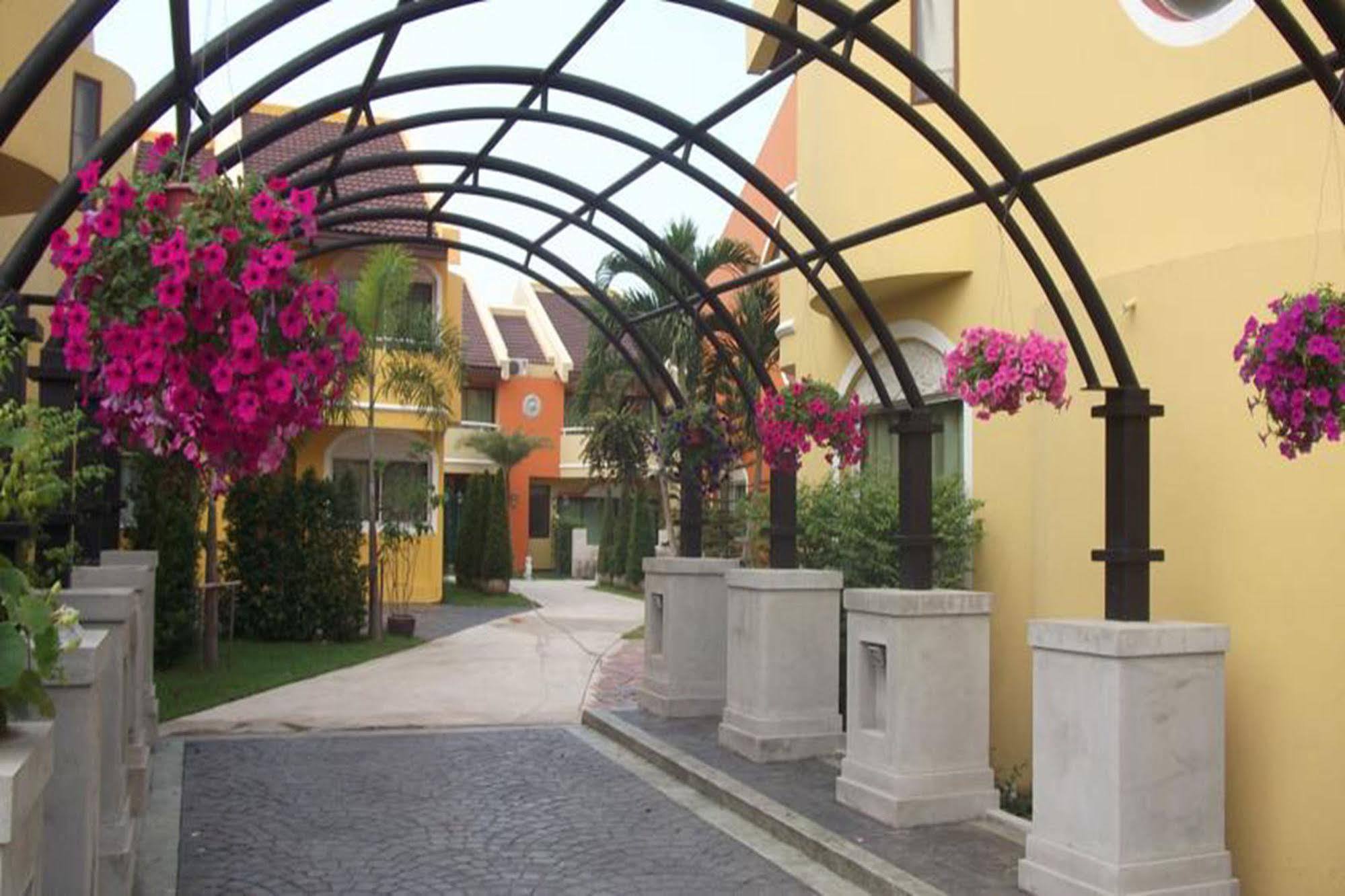 Resort The Victoria Pattaya 4*