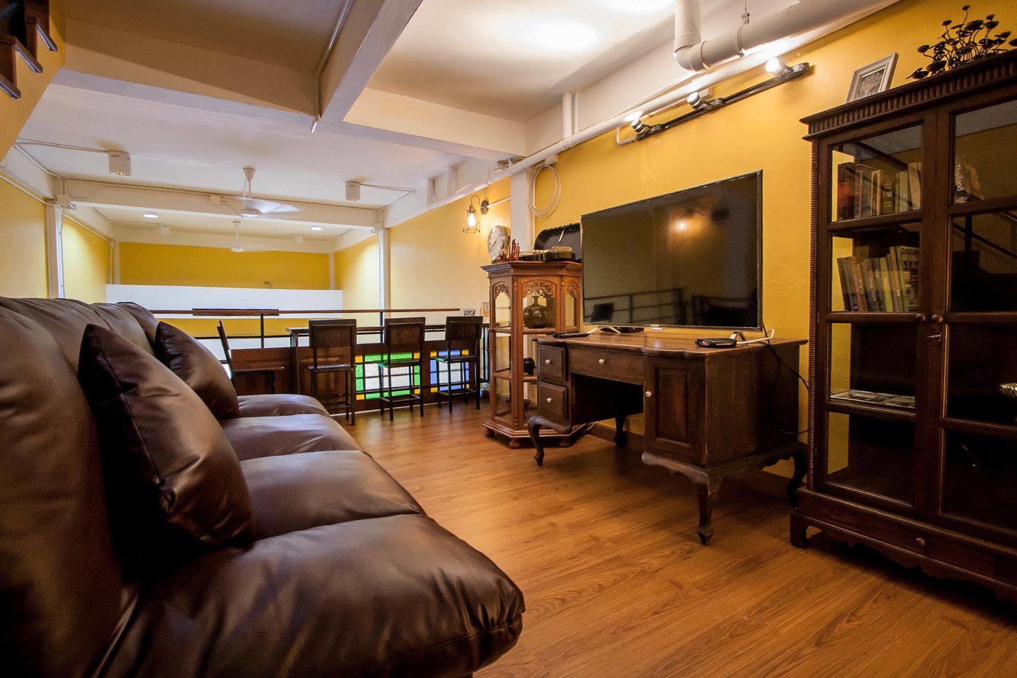 Thai Thai Hostel