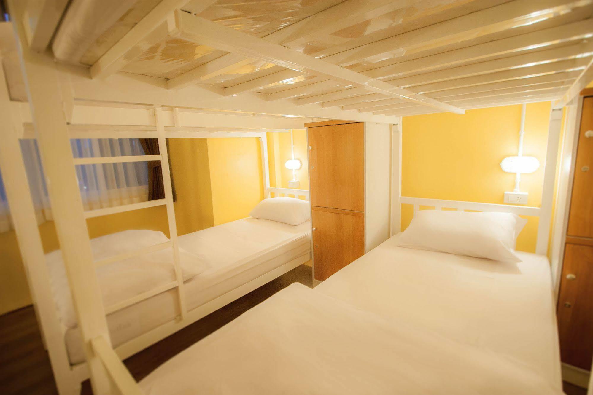 Thai Thai Hostel