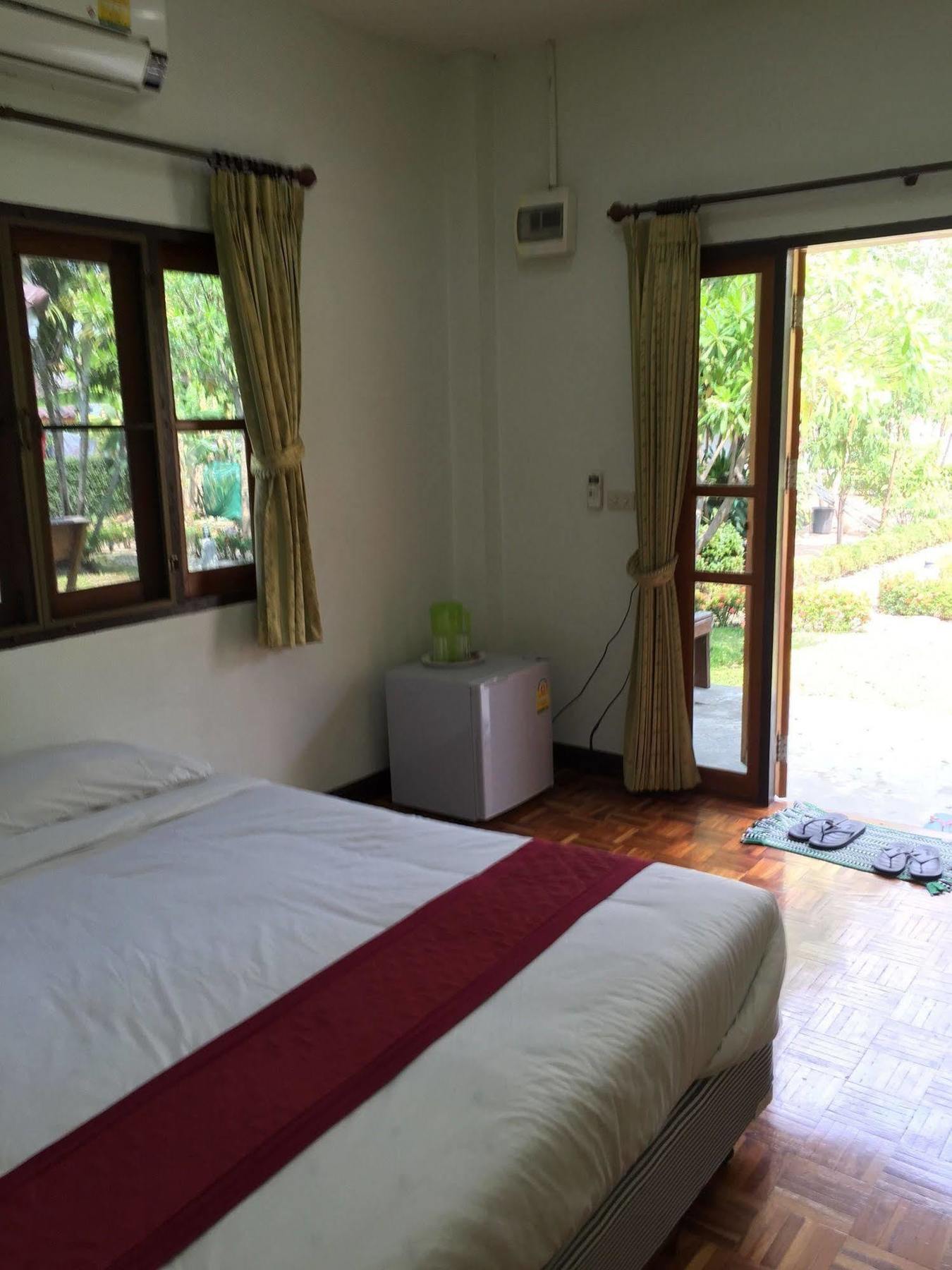 Hotel Easy 2*