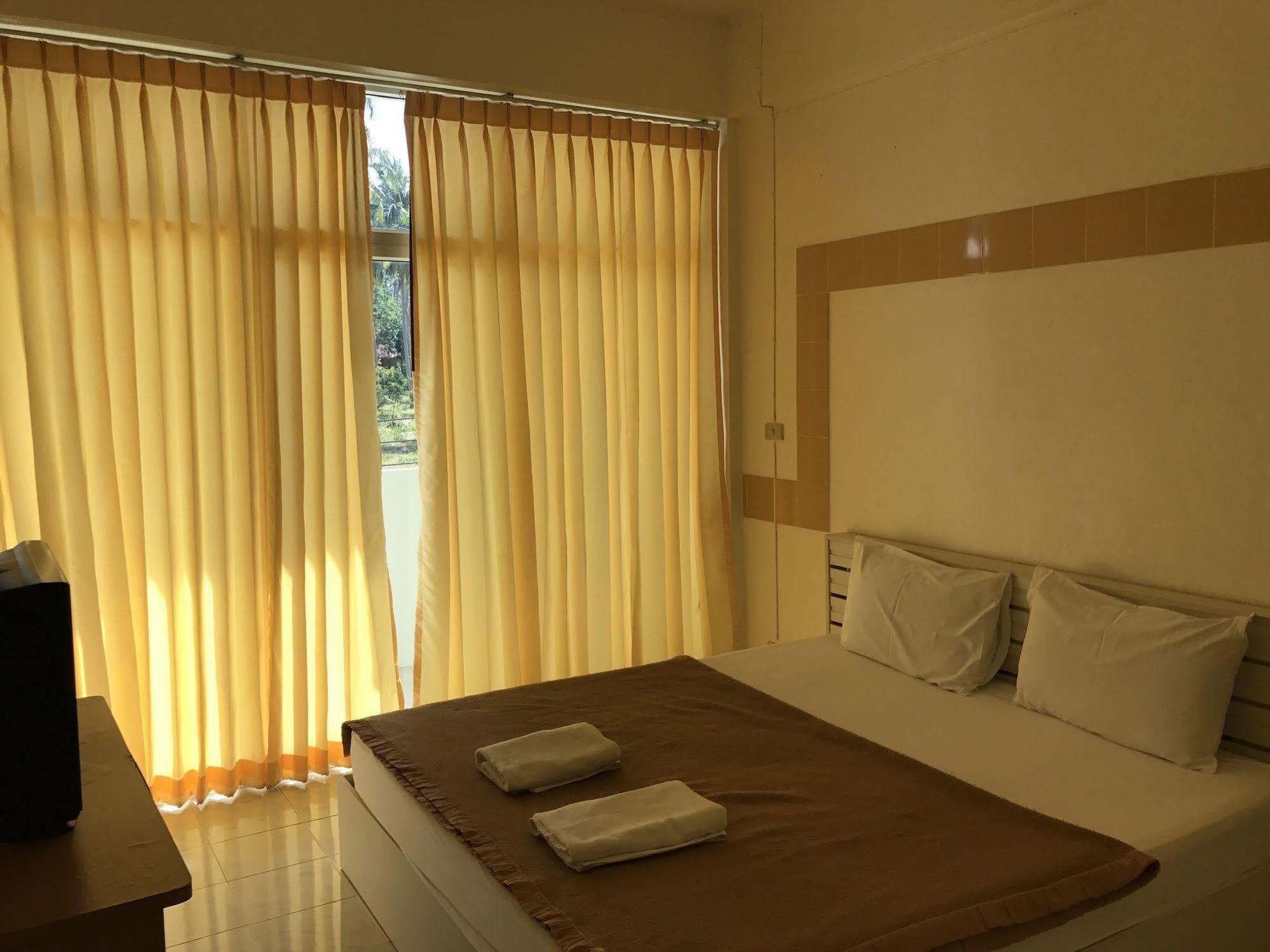 Hotel Phayorm Park Bophut