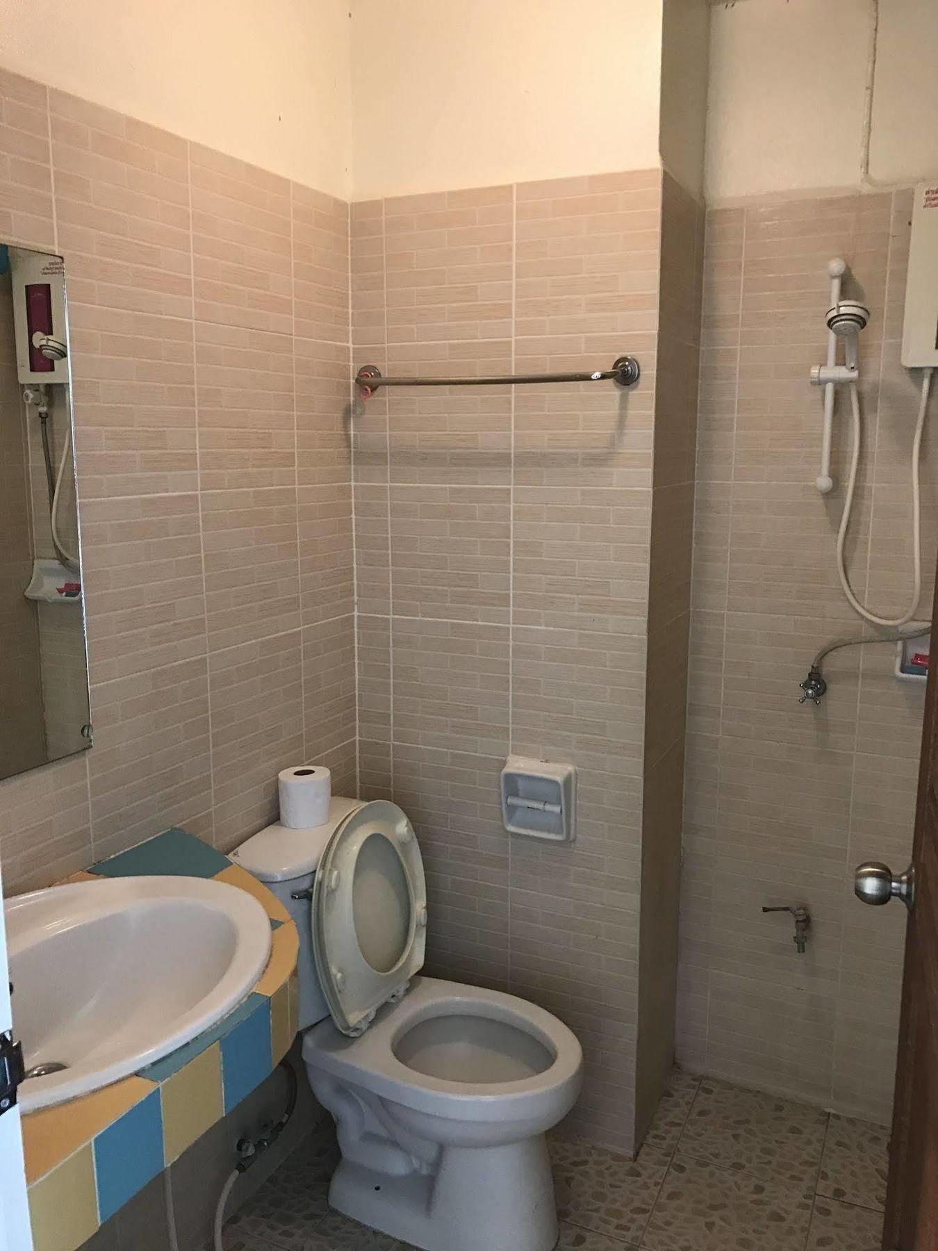 Hotel Phayorm Park