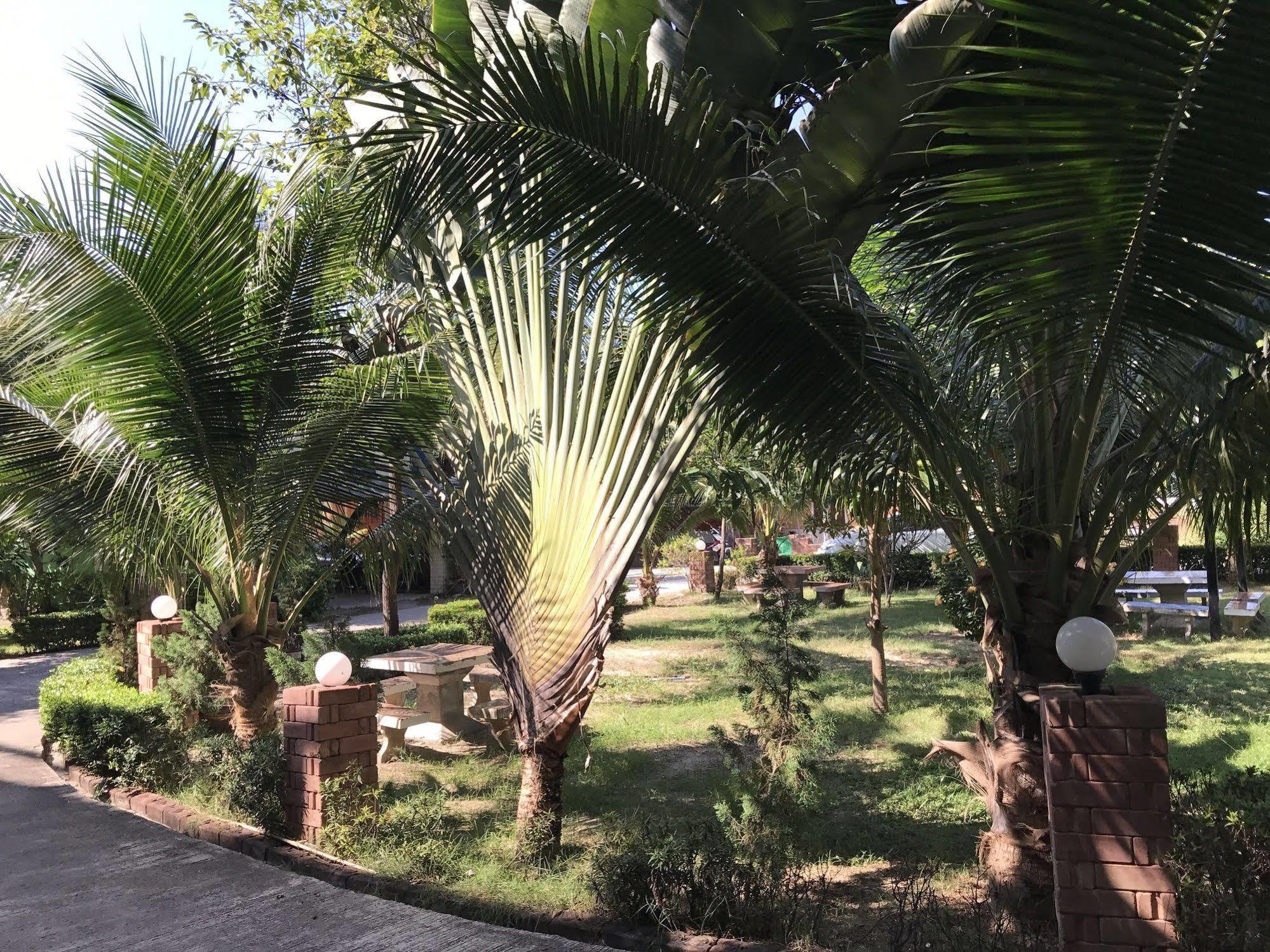 Phayorm Park Hotel