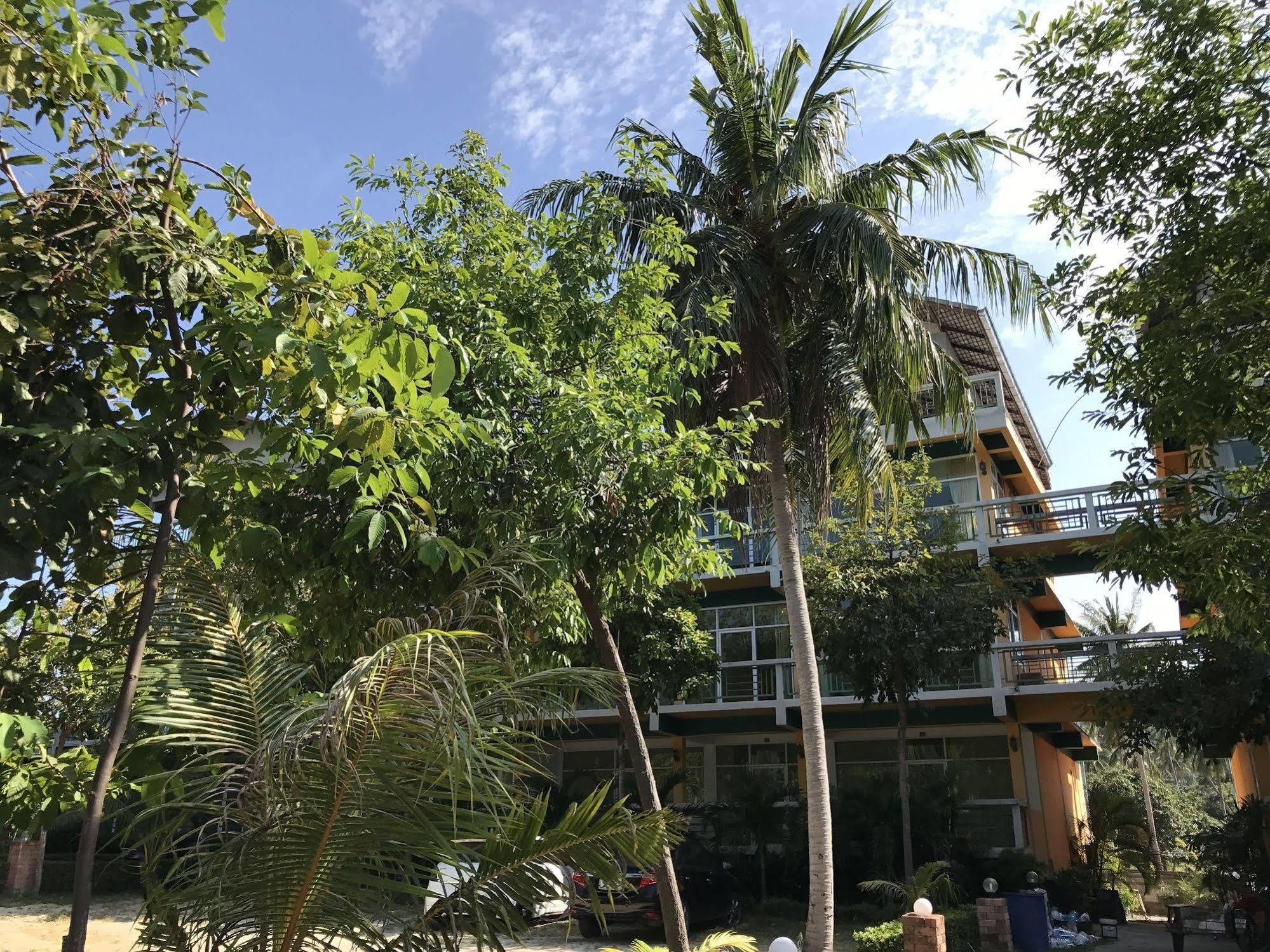 Hotel Phayorm Park 2*