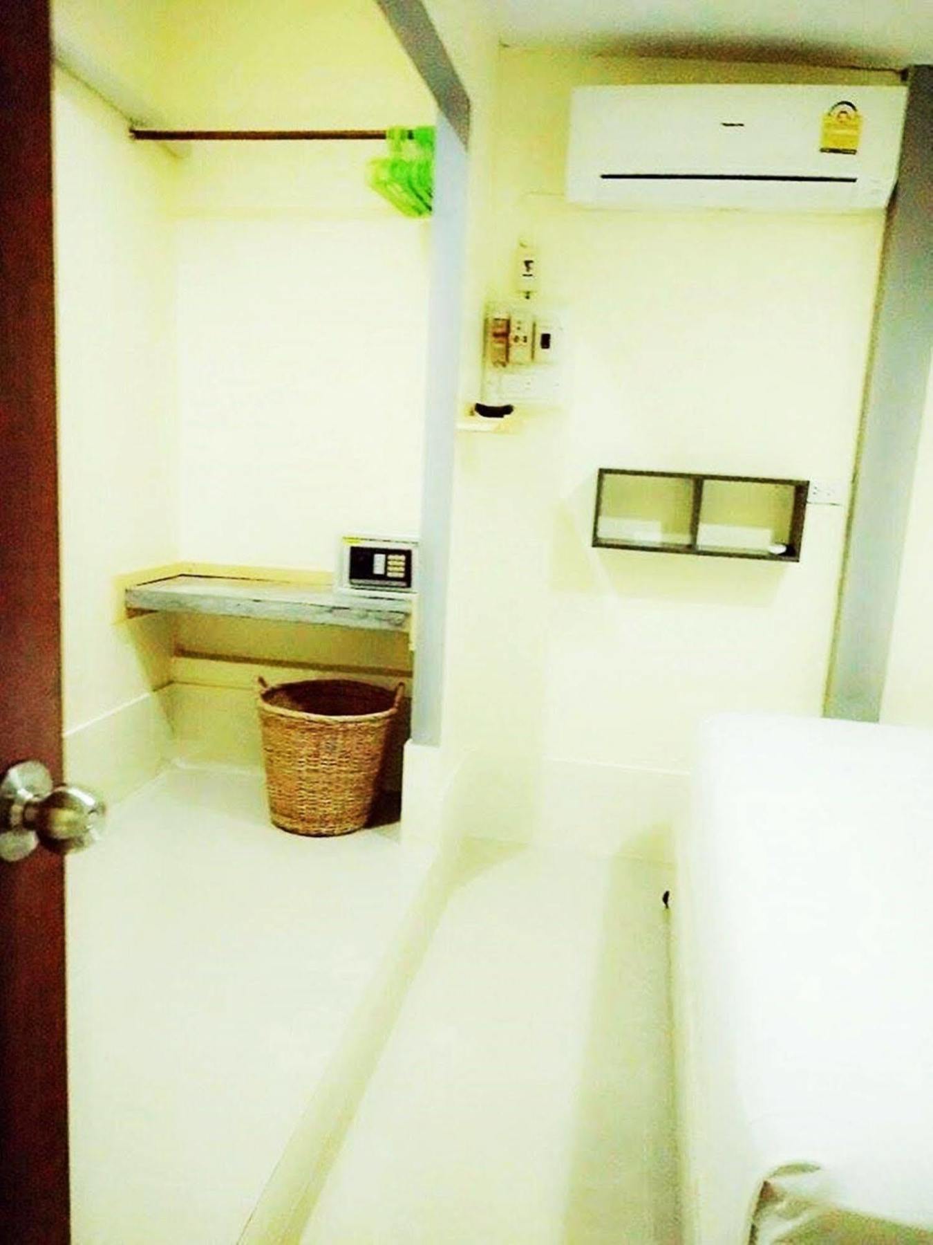 Popular Lanta Resort 2*