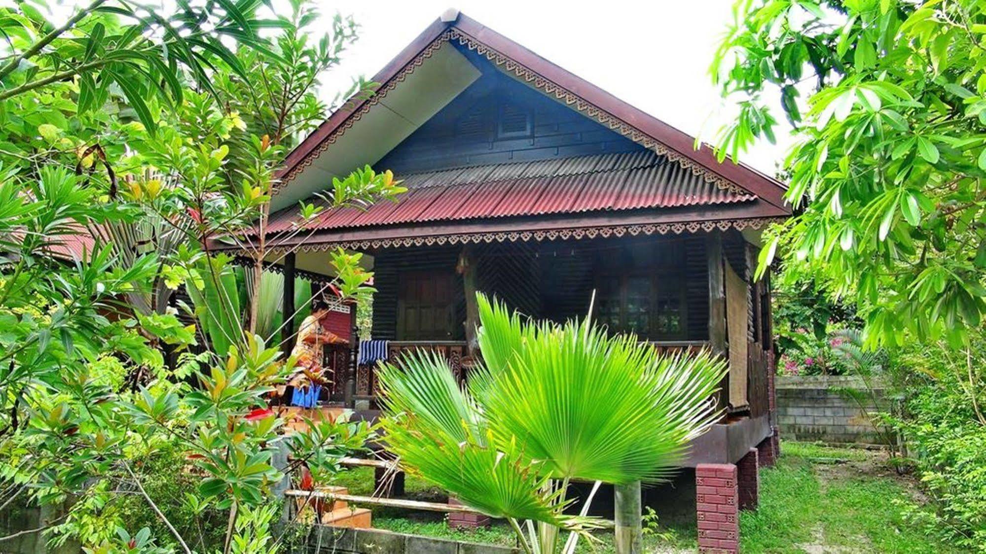 Holiday home Aliyah Garden House *