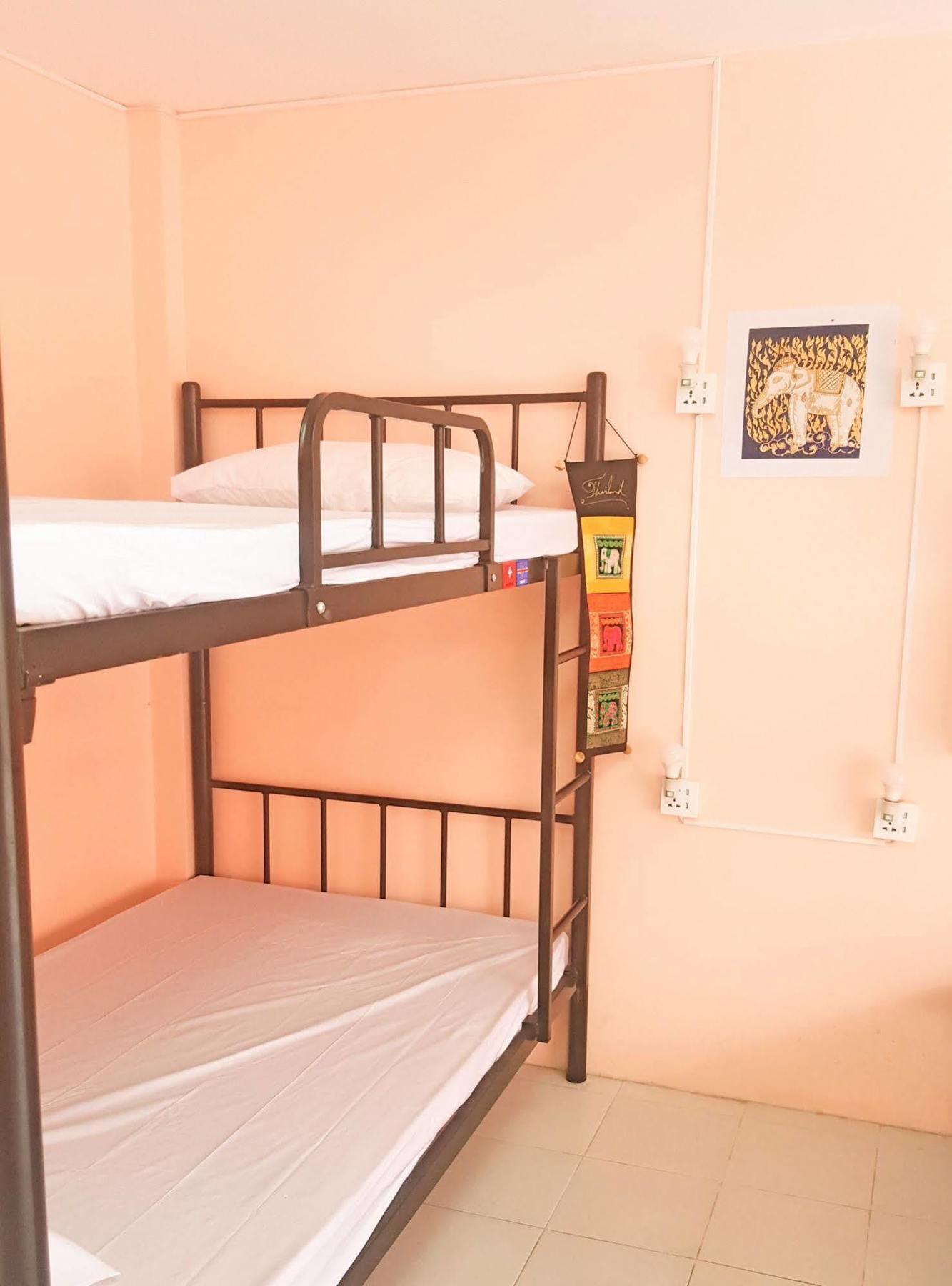 The Galiness International Backpacker Hostel Phuket 2* Patong