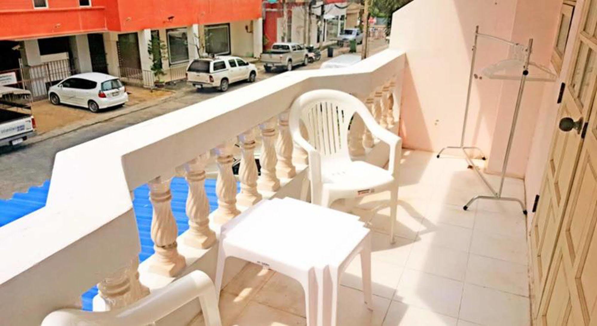 The Galiness International Backpacker Hostel Phuket 2*
