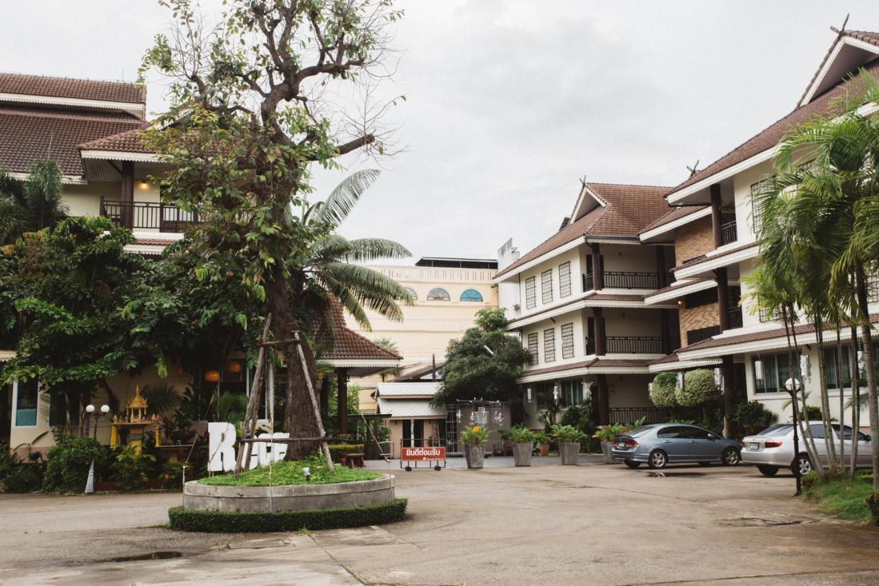 Diamond Park Chiangrai & Hotel