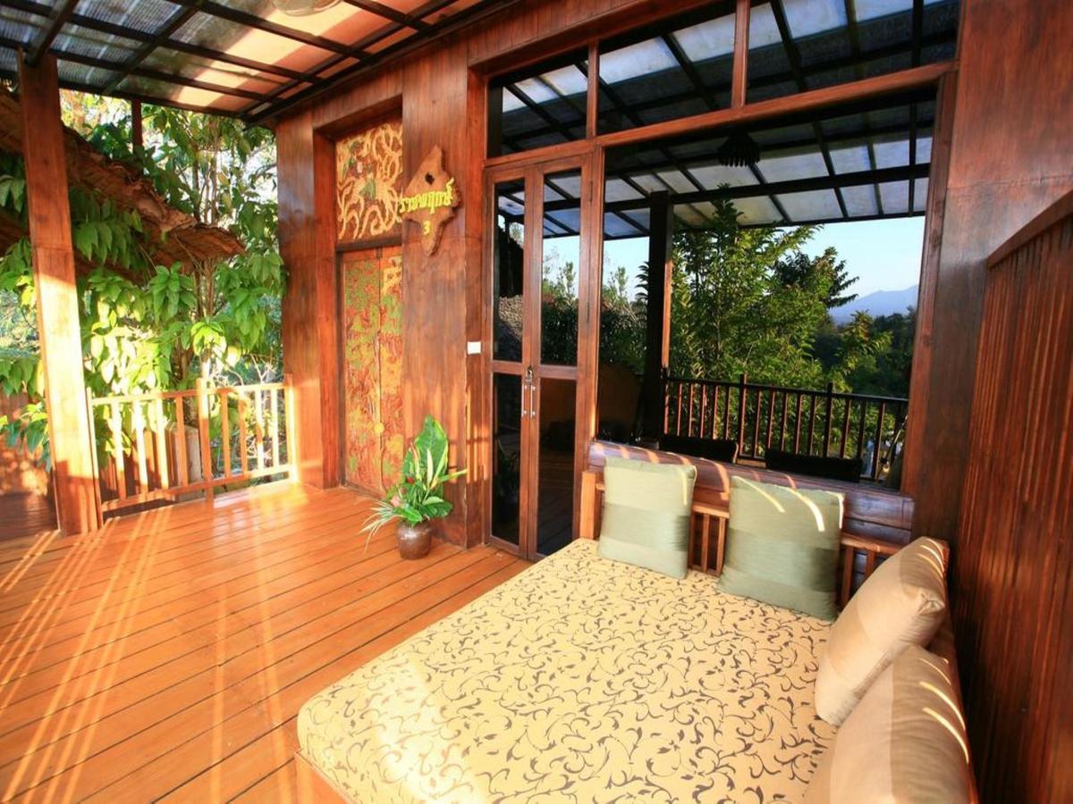 Treehouse Resort 3*