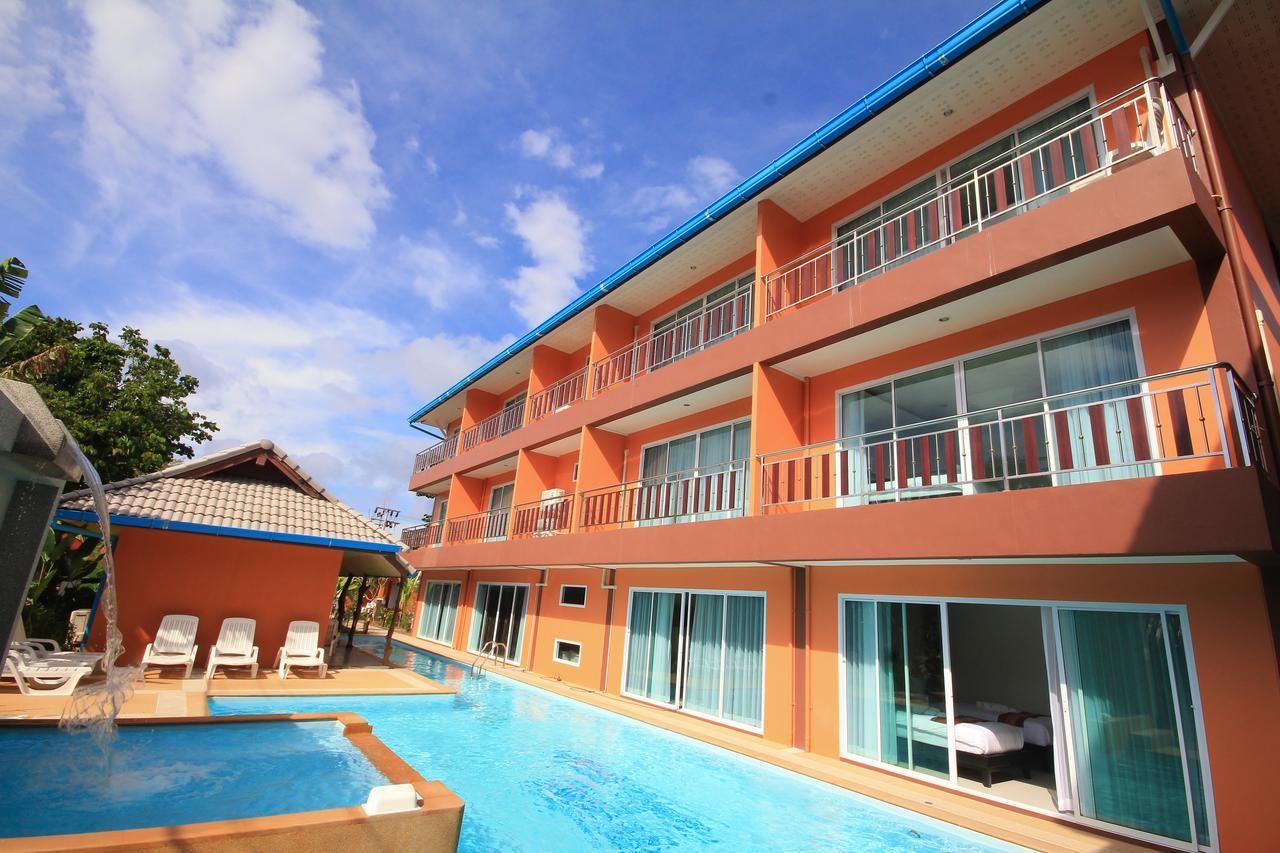 Lanta Fevrier Hotel