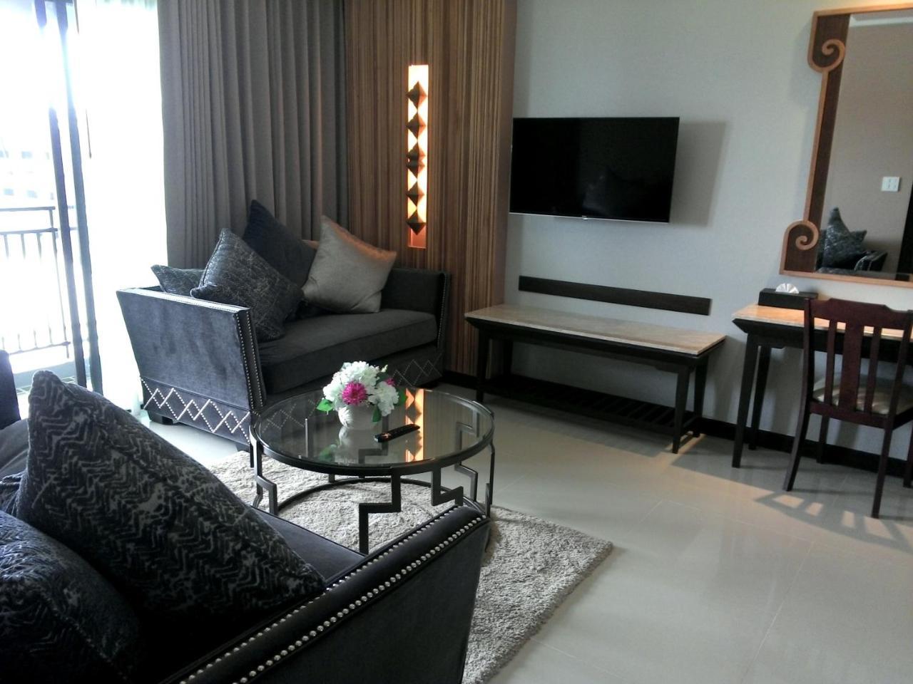 Le Bali & Hotel Pattaya